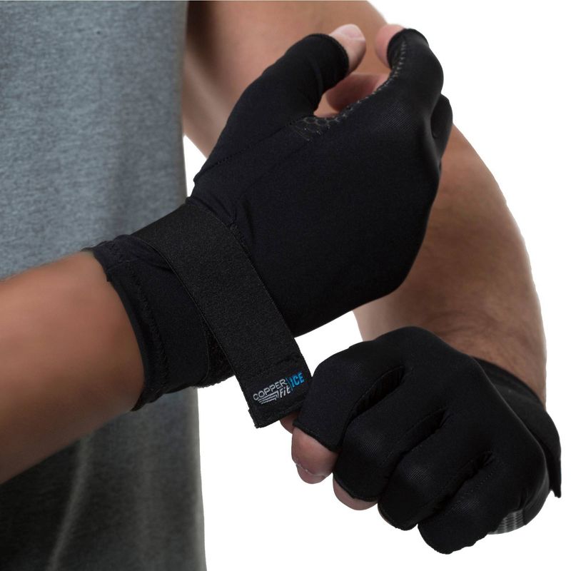 Copper Fit ICE Gloves Infused with Cooling Action & Menthol - S/M
