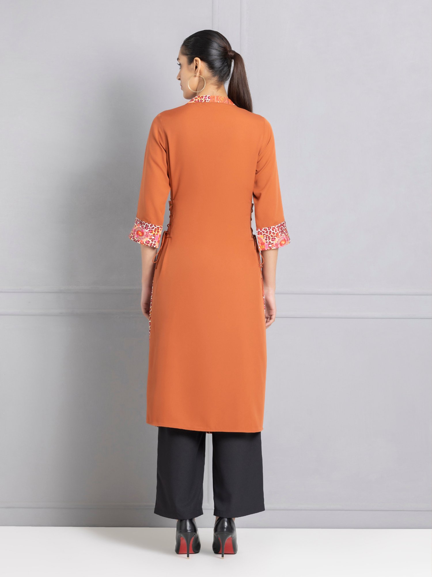 SHAYE Brown Animal Print Kurta