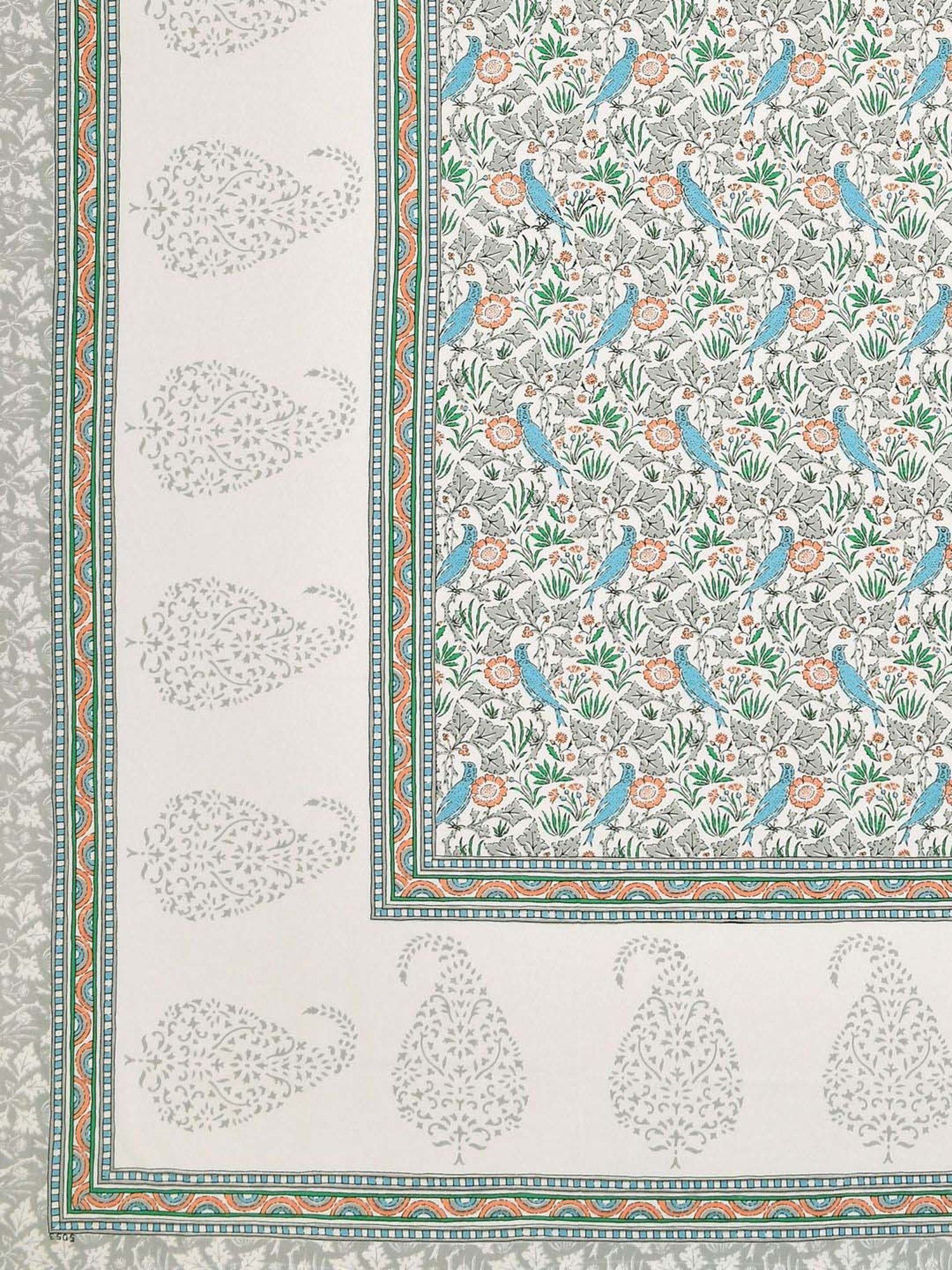 Aapno Rajasthan Rajputana Aviary Multicolor Cotton 140 GSM Double Bedsheet With 2 Pillow Cover