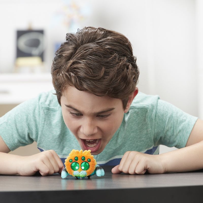 Yellies! Flufferpuff - Voice-Activated Spider Pet