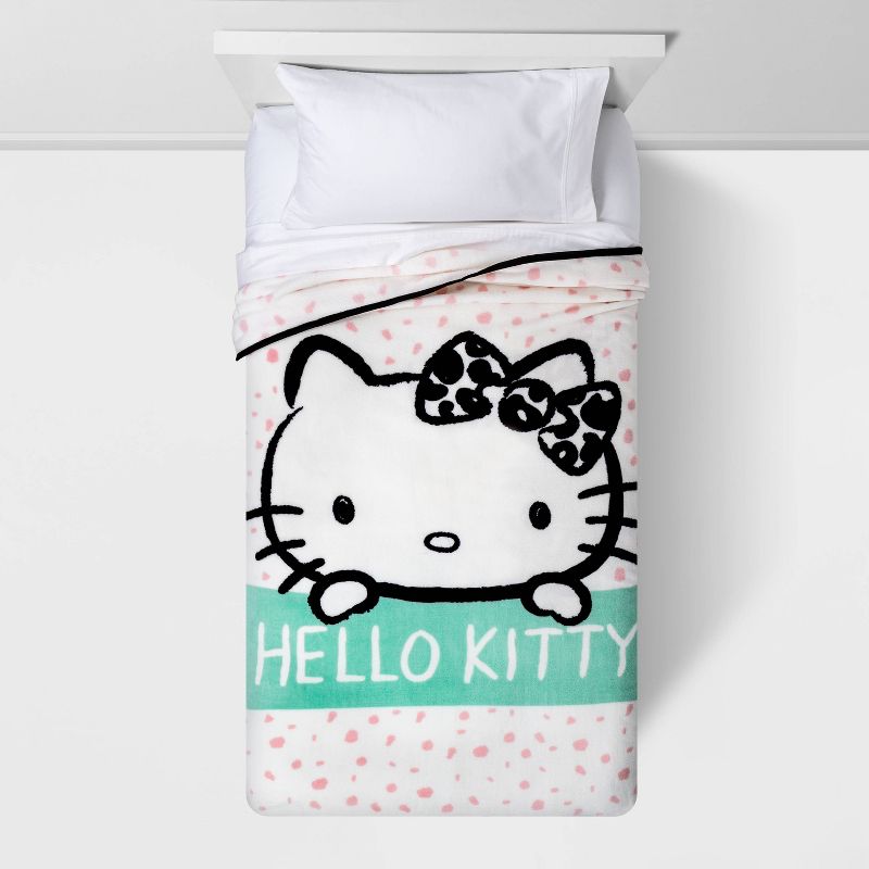 62"x90" Hello Kitty Spotted Blanket Pink