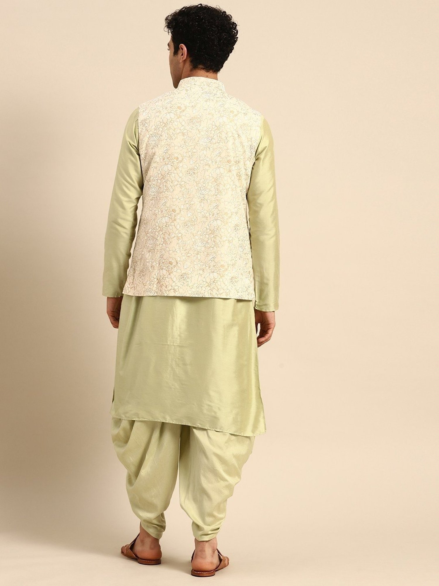 KISAH White & Green Regular Fit Self Pattern Kurta Set With Jacket