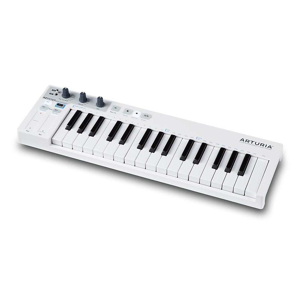 Zoom H4nPro Four-Channel Handy Audio Recorder (Black)&ndash; Deluxe Accessory Pack Kit with 16GB, Windscreen, Table Tripod, Fibertique Cloth along with Xpix Battery & Charger Set