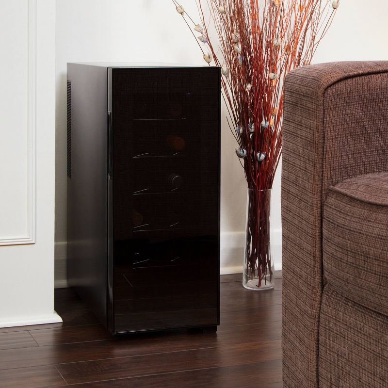 Avanti CF24Q0W 2.5 Cubic Foot Stand Alone Upright Chest Deep Freezer, White