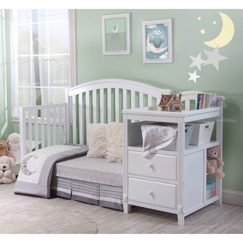 Sorelle Berkley Crib & Changer Standard Full-Sized Crib White