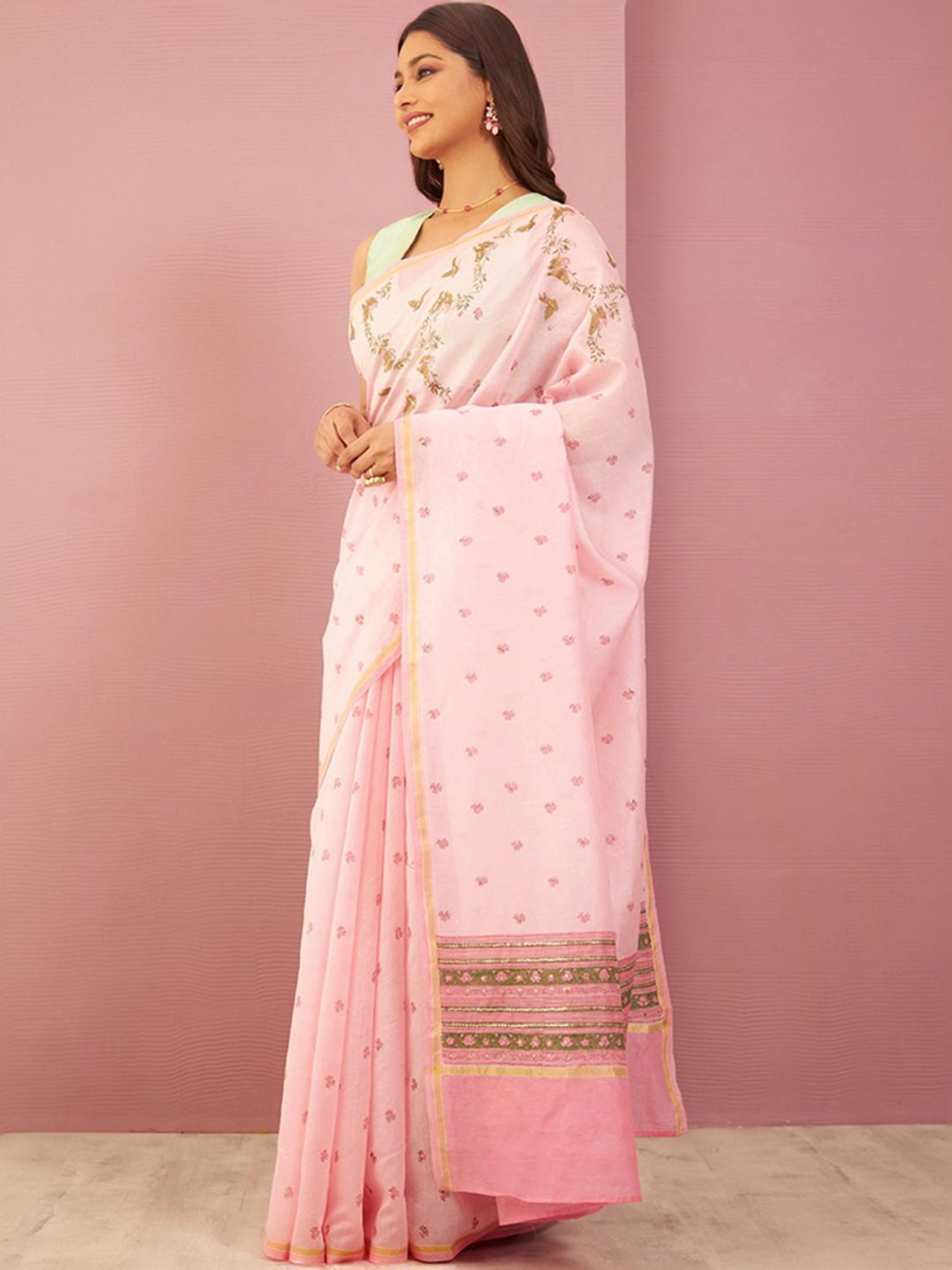 Taneira Pink Printed Saree With Unstitched Blouse