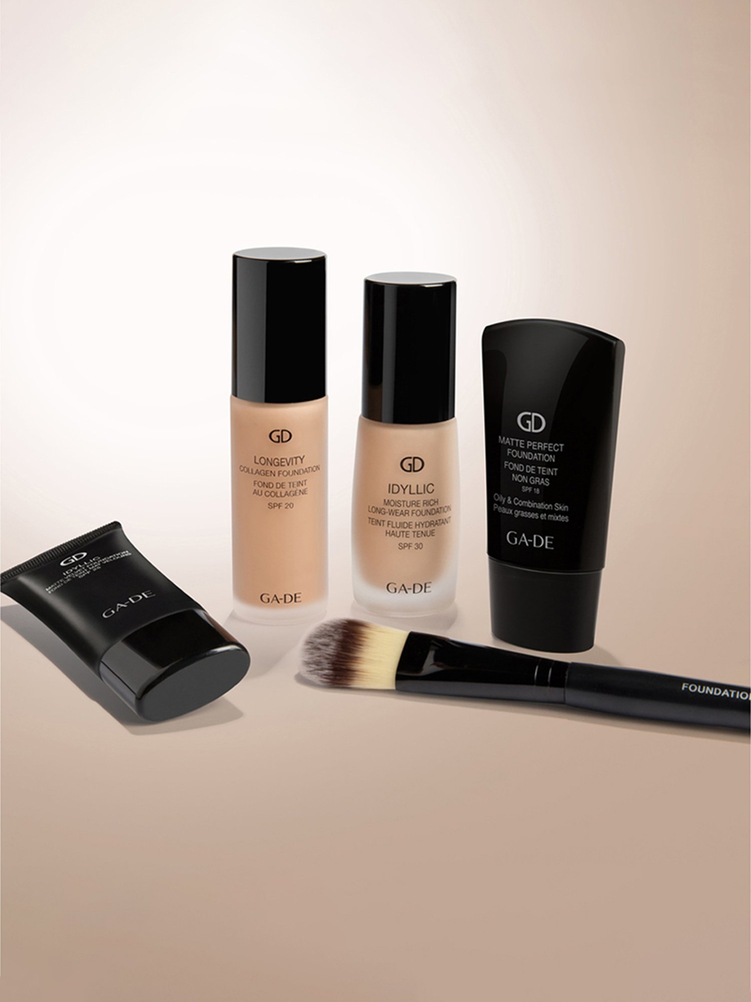 GA-DE Idyllic Moisture Rich Long-Wear Foundation 302 Tender Beige - 30 ml