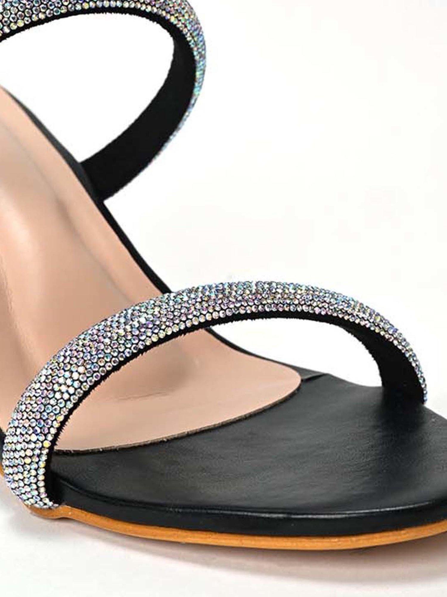 Scentra Women's Black Casual Sandals