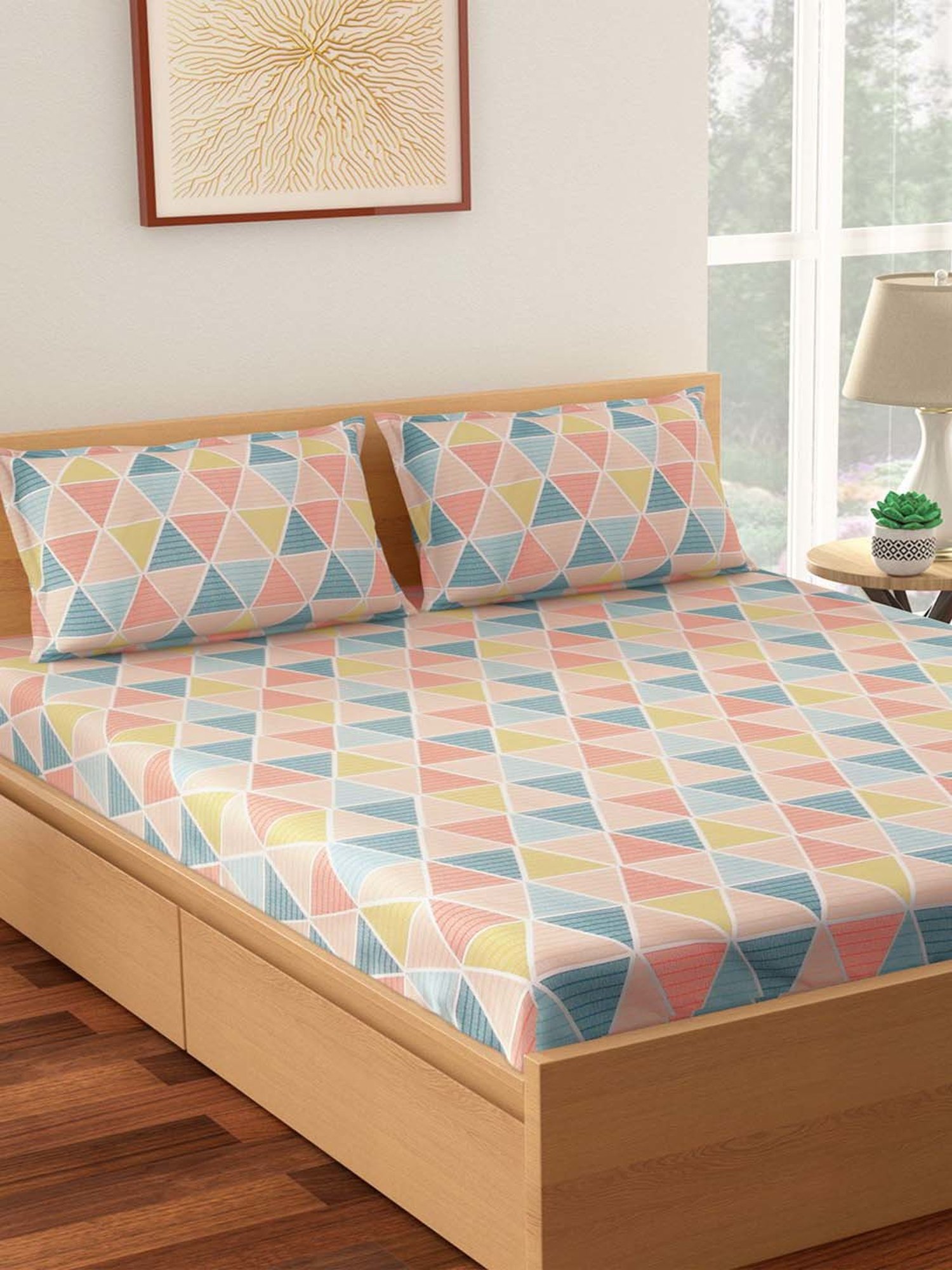 Living Scapes by Pantaloons Multicolor Cotton 144 TC Queen Bed Sheet with 2 Pillow Covers