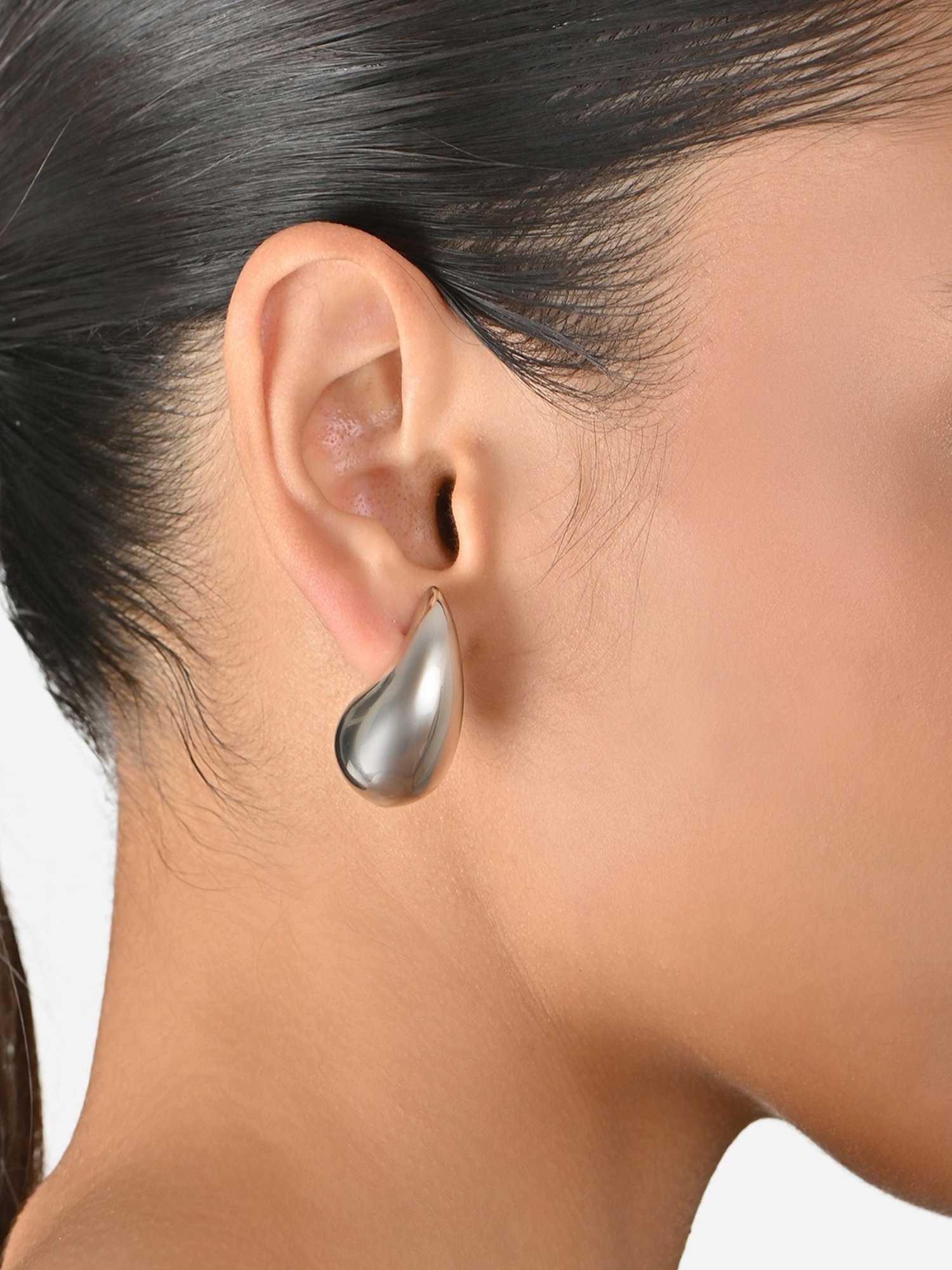 Toniq Silver Molten Shape Stud Earrings