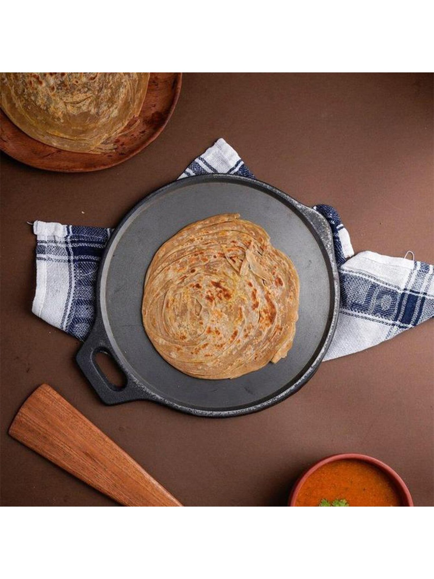 Sumeet Gold Series Pre Seasoned Cast Iron Concave Tawa for Roti 27cm 1.8kg, Gas & Induction-Friendly