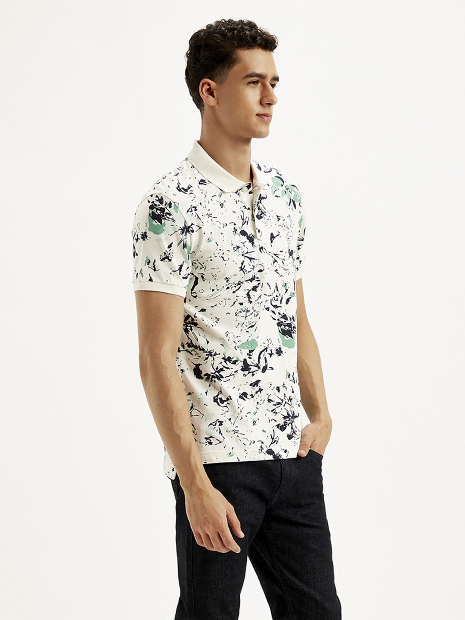 Levi's Off White Cotton Slim Fit Floral Print Polo T-Shirt