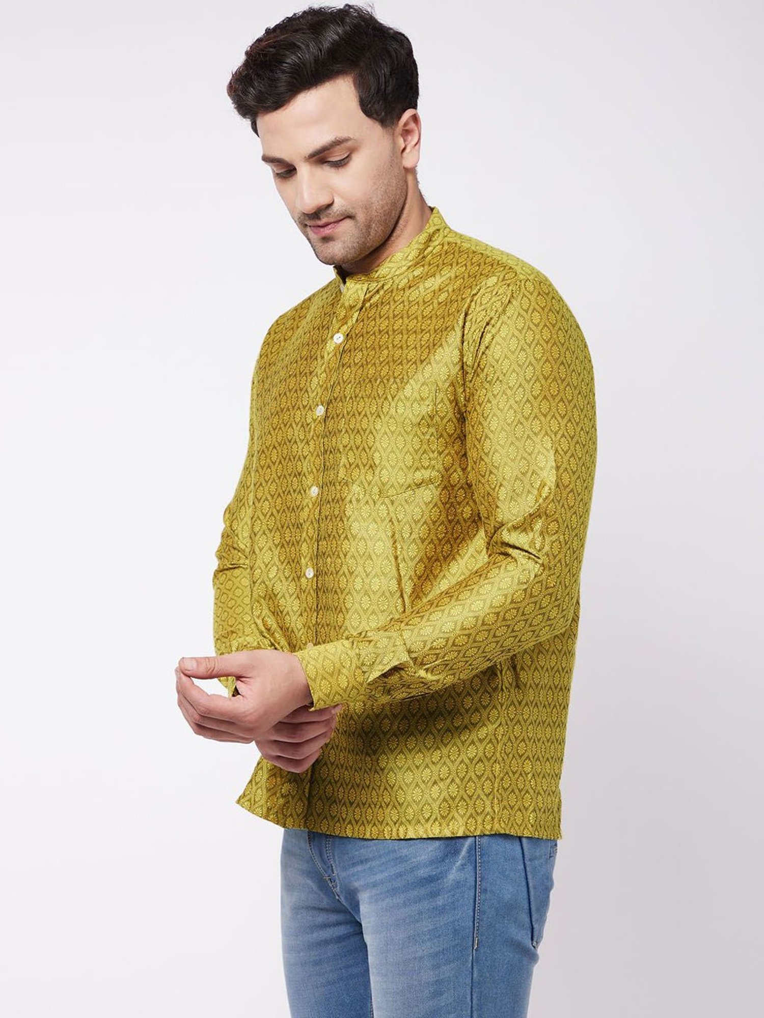 Vastramay Yellow Straight Fit Printed Shirts
