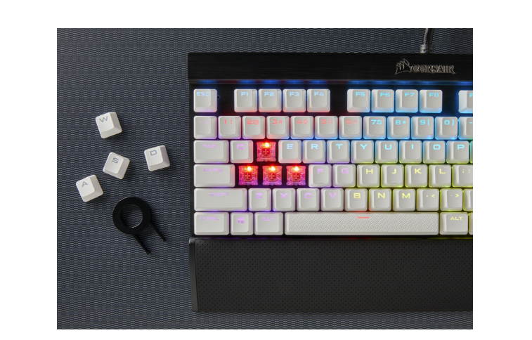 Huion KAMVAS Pro 13 GT-133 Pen Display Drawing Monitor 13.3 Inches Tilt Function Battery-Free Stylus 8192 Pen Pressure(Stand Included)