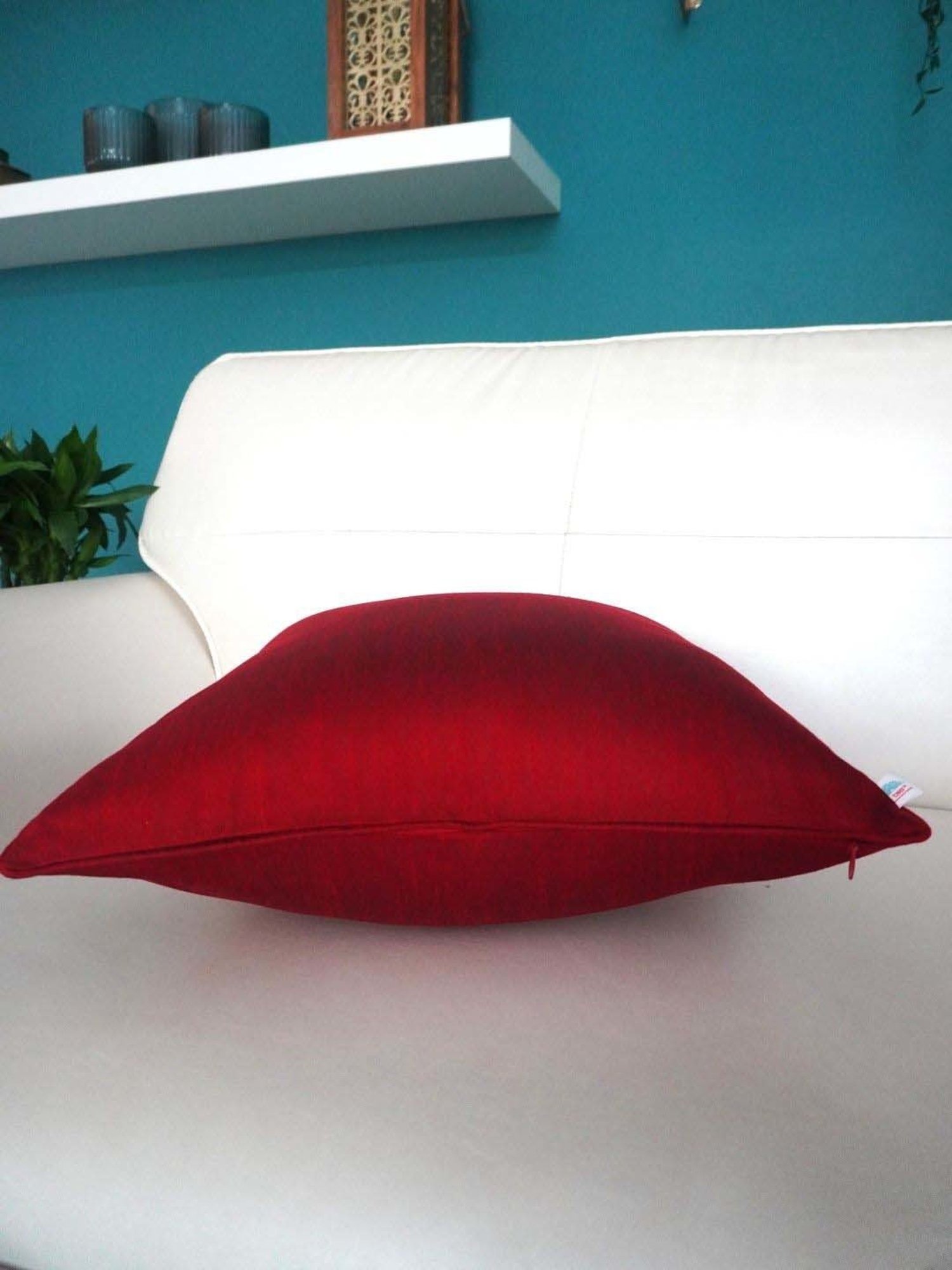 TARA Sparkling Homes Bagh-e-Khaas Red & White Cotton Cushion Cover - Set of 4