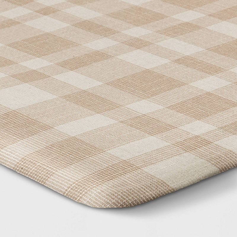 2'2"x8' Runner Swirl Loomed Rug Ivory/Black - Safavieh