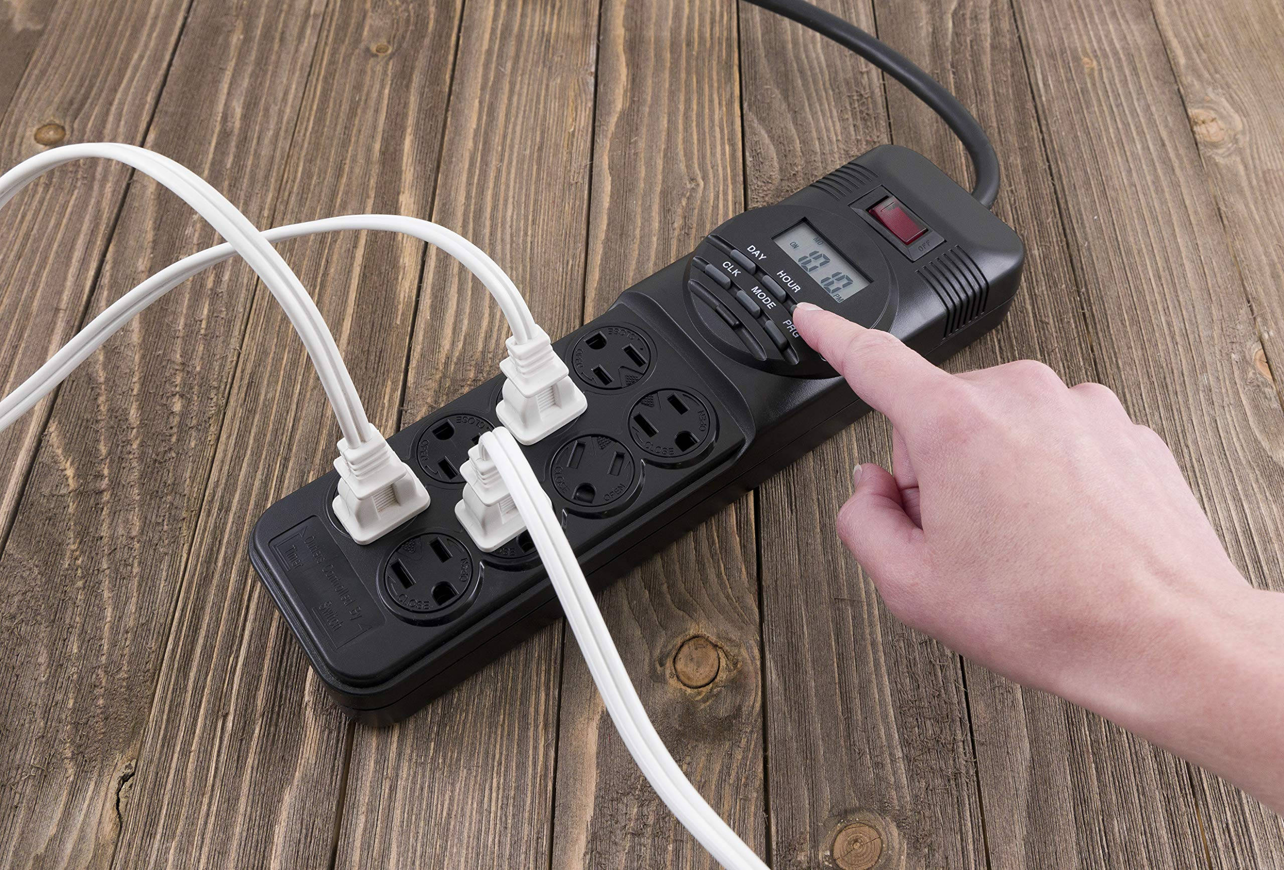 GE 7-Day Programmable Power Strip with Digital Timer, 8 Grounded Outlets (4 Timed / 4 Always On), Indoor, 15 Amp, 1800W, Easy Presets and Custom Settings for Weekly Cycle, Minute Intervals, 15077