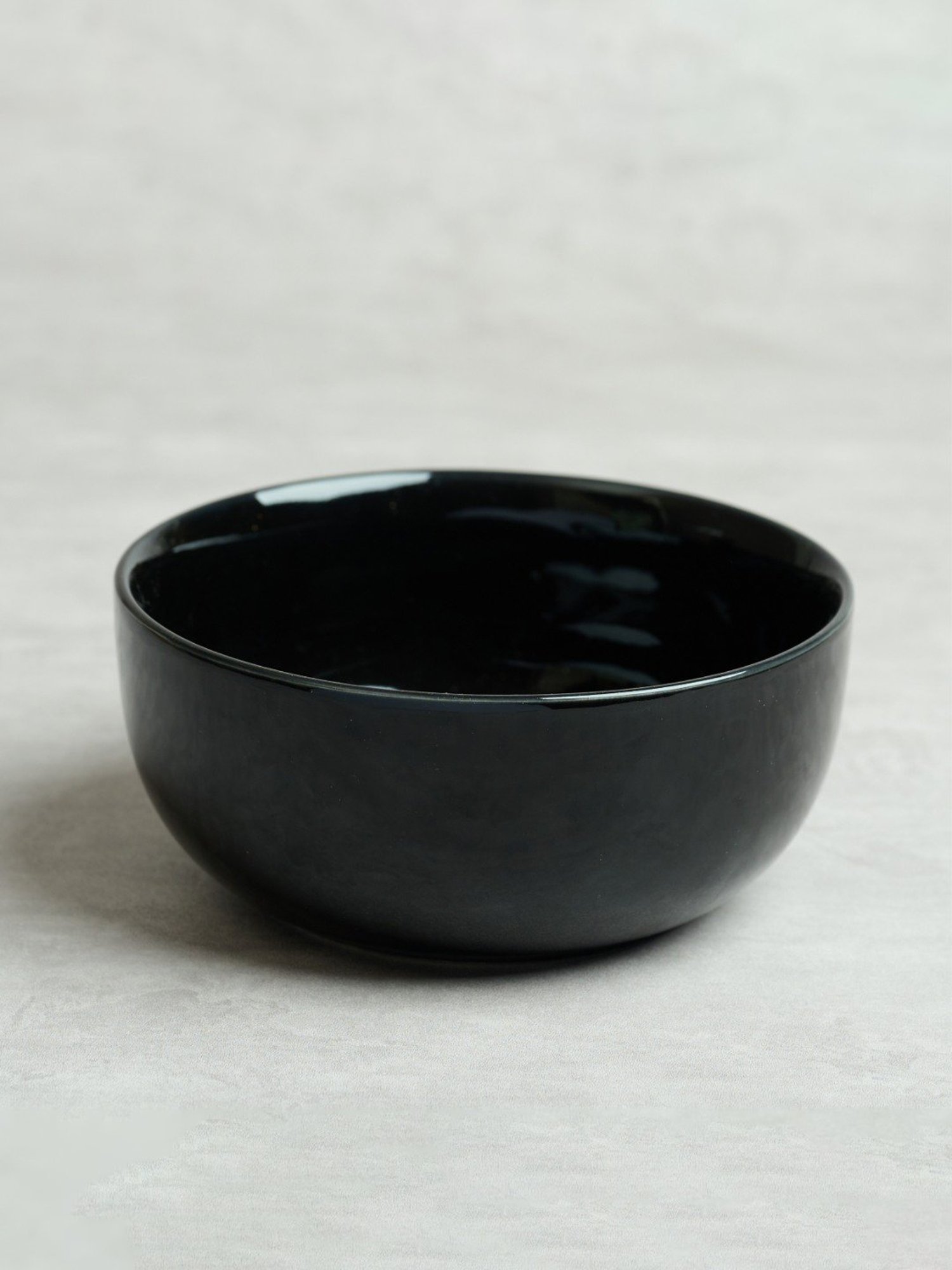 BlackCarrot Black Ceramic Serving Bowl
