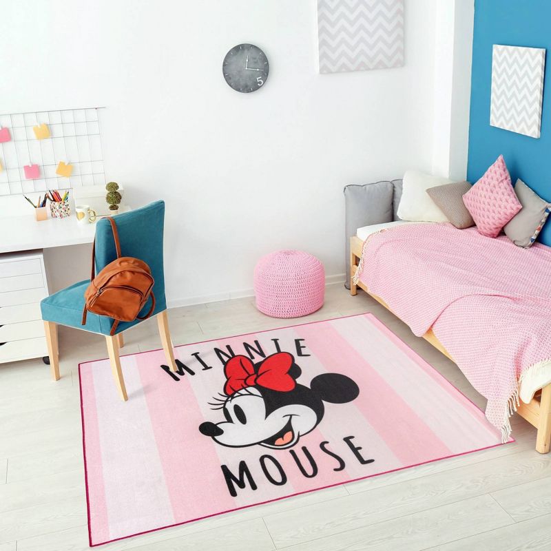54"x78" Minnie Mouse Striped Area Rug