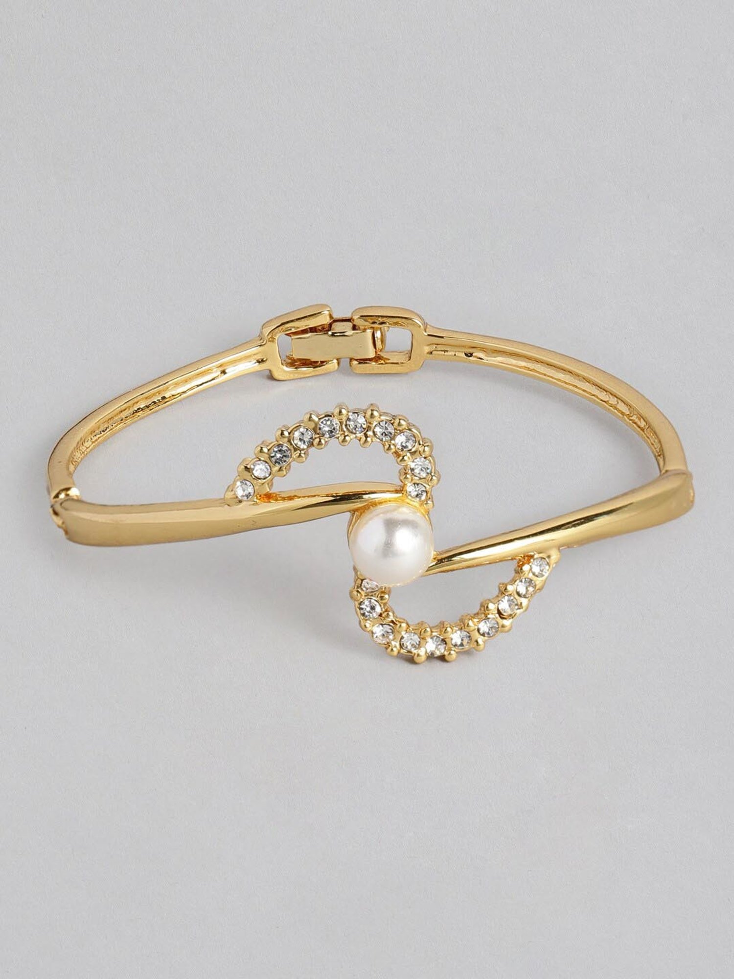 Estele Gold-Plated Pearl Wheel Bracelet for Women