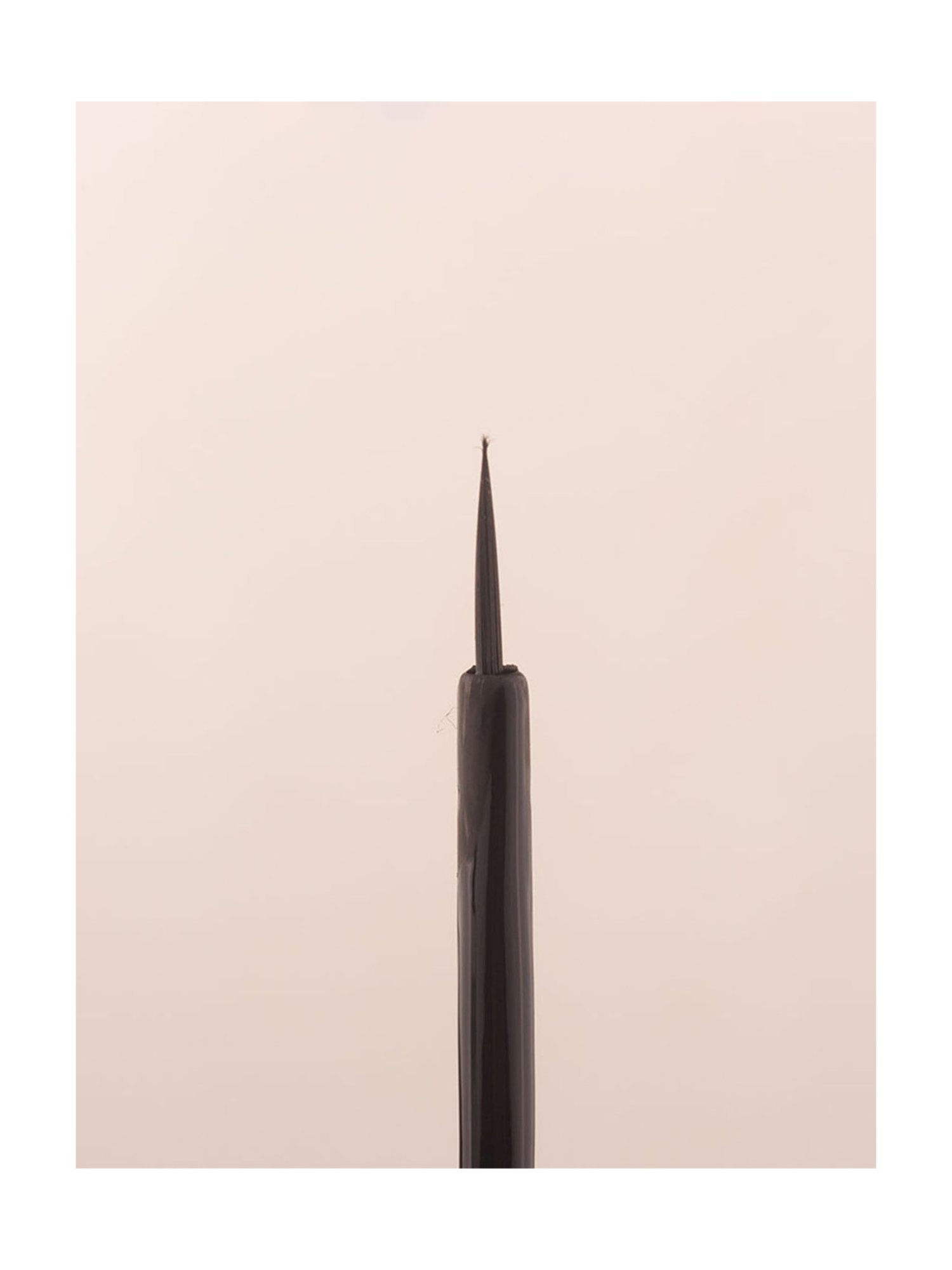 Lamel Professional Liquid Long-Lasting Eyeliner with Hard Brush 01 Black - 3.5 gm