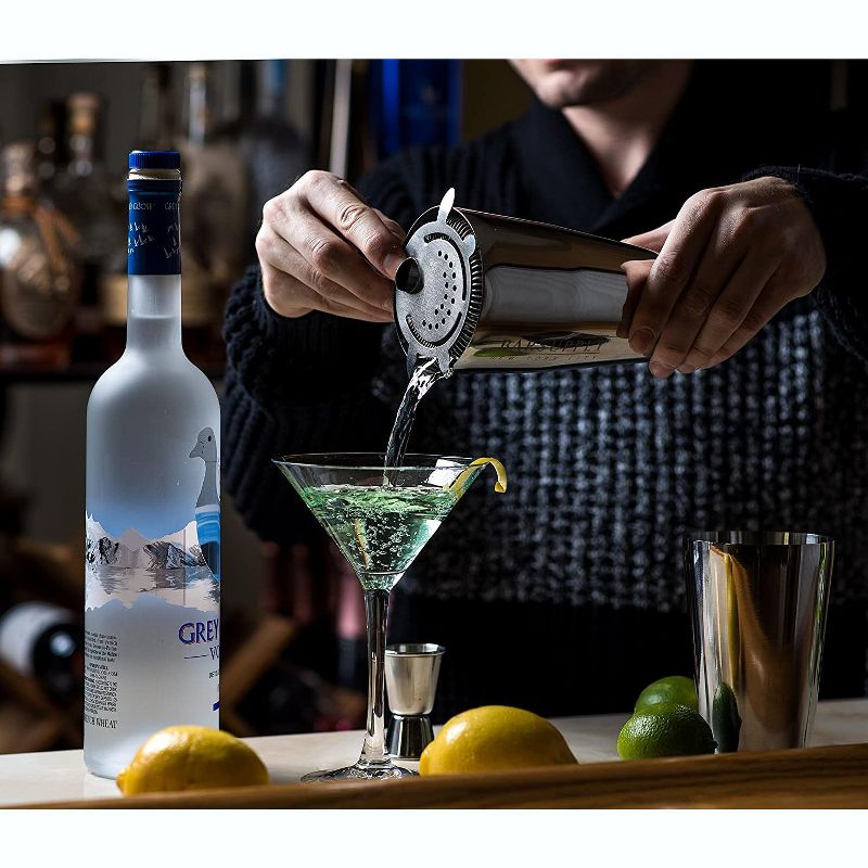 Boston Cocktail Professional  Shaker Set, 4-Piece Bar Set, Stainless Steel 304, 28oz/18oz Weighted Shaker Tins, Hawthorne Strainer, Double Sided Jigger, Recipe Booklet, Bartender Kit - Silver