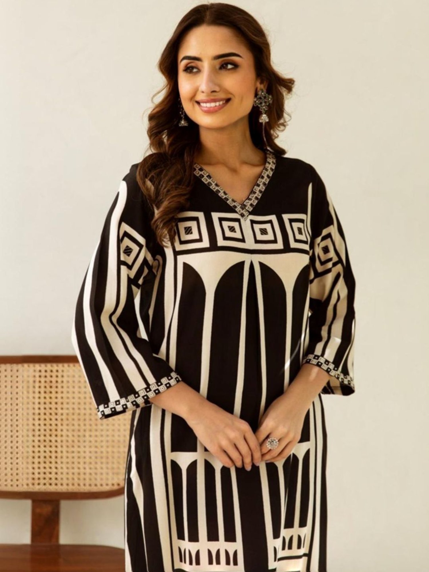 Autumnlane Black Sargun Charcoal Digital Printed Kurta with Pant
