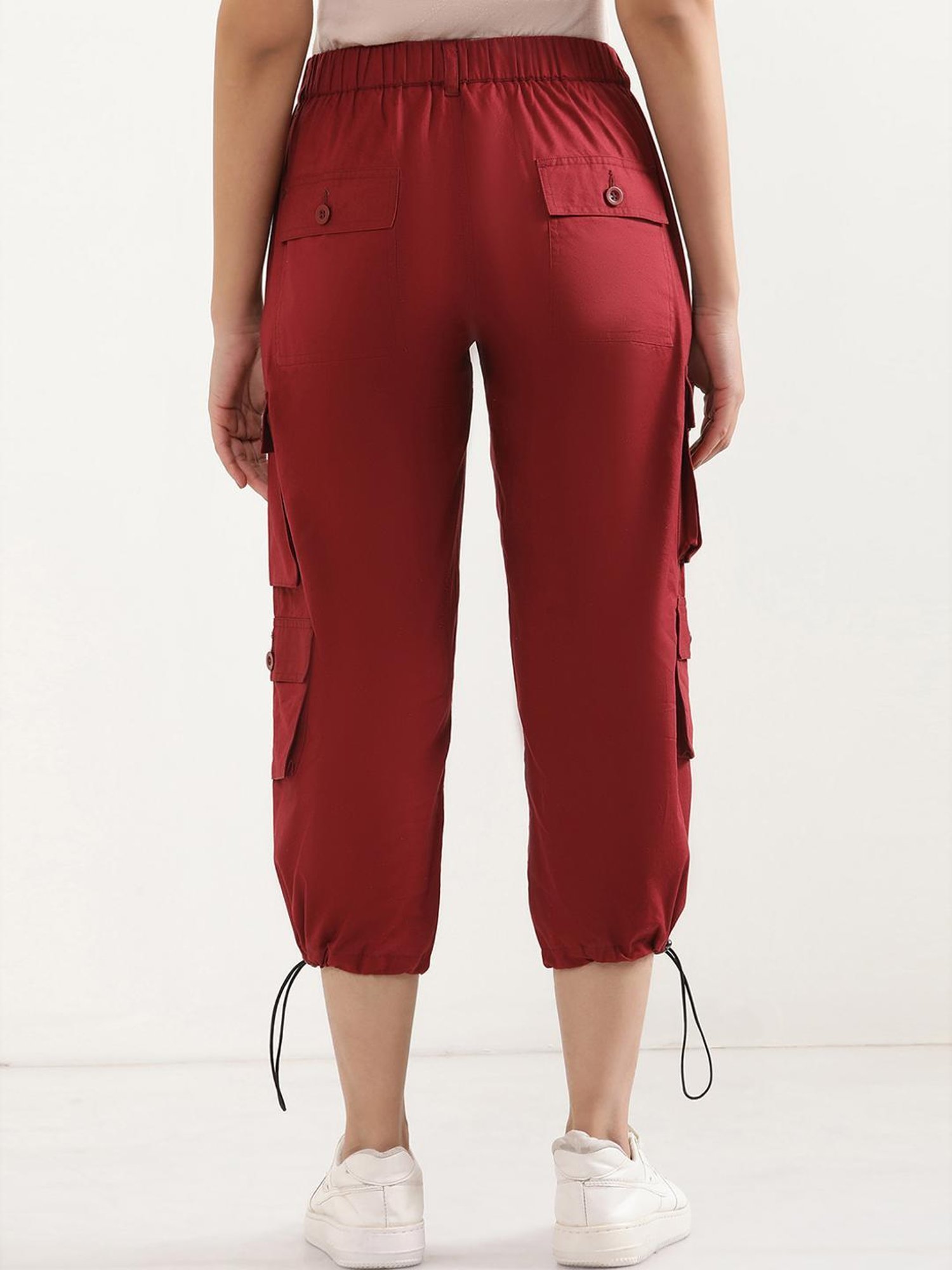 Elleven from Aurelia Red Cotton Mid Rise Capris