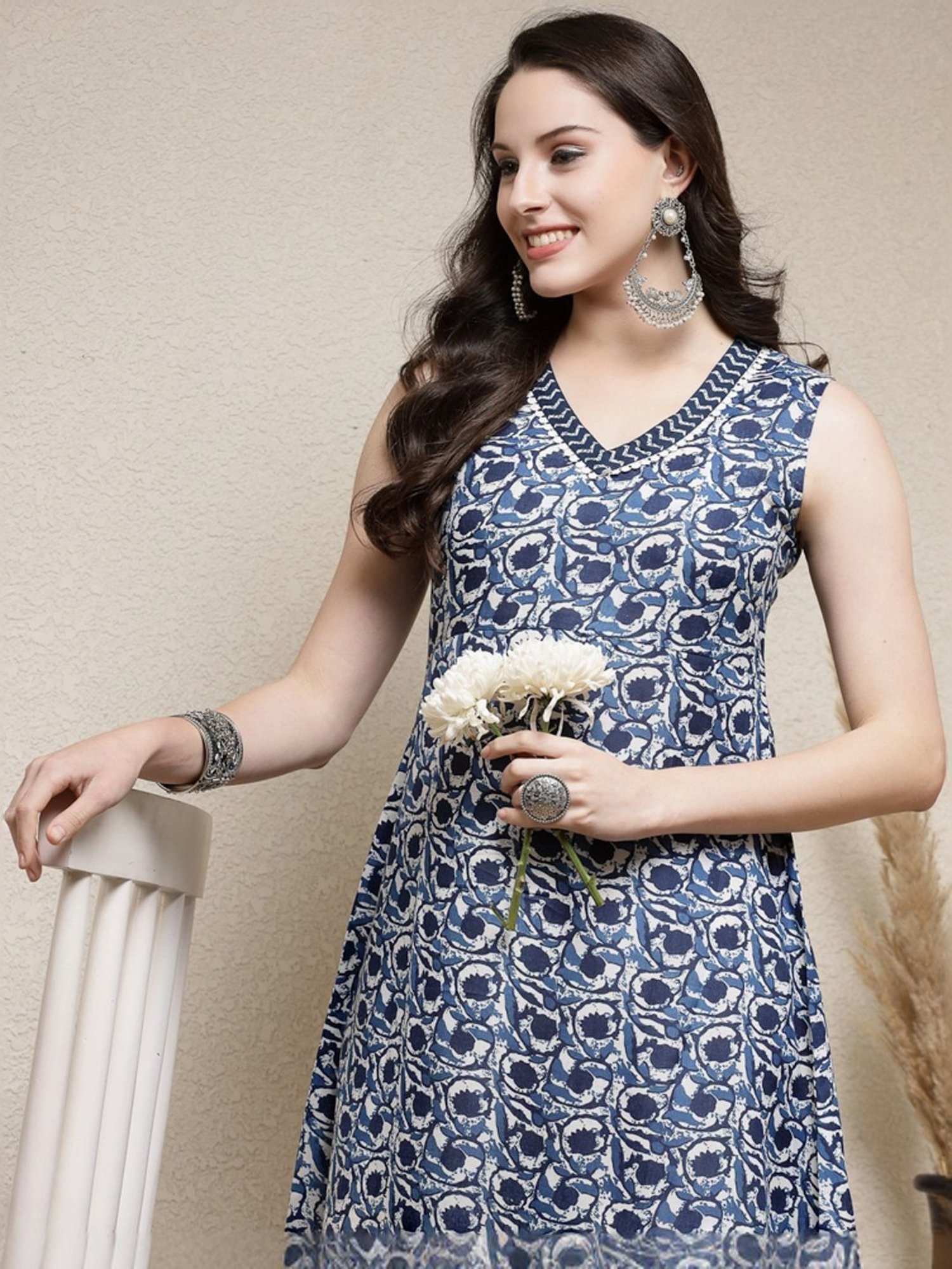 Stylum Indigo Blue Floral Print A-Line Kurta