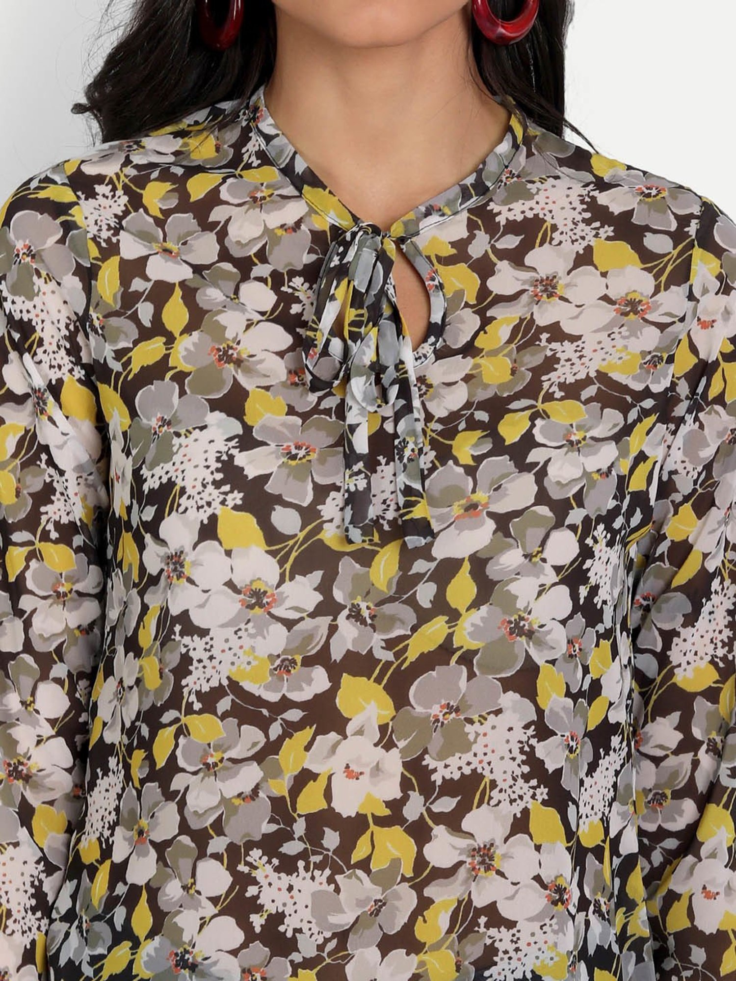 MASAKALI.CO Black Floral Print Top