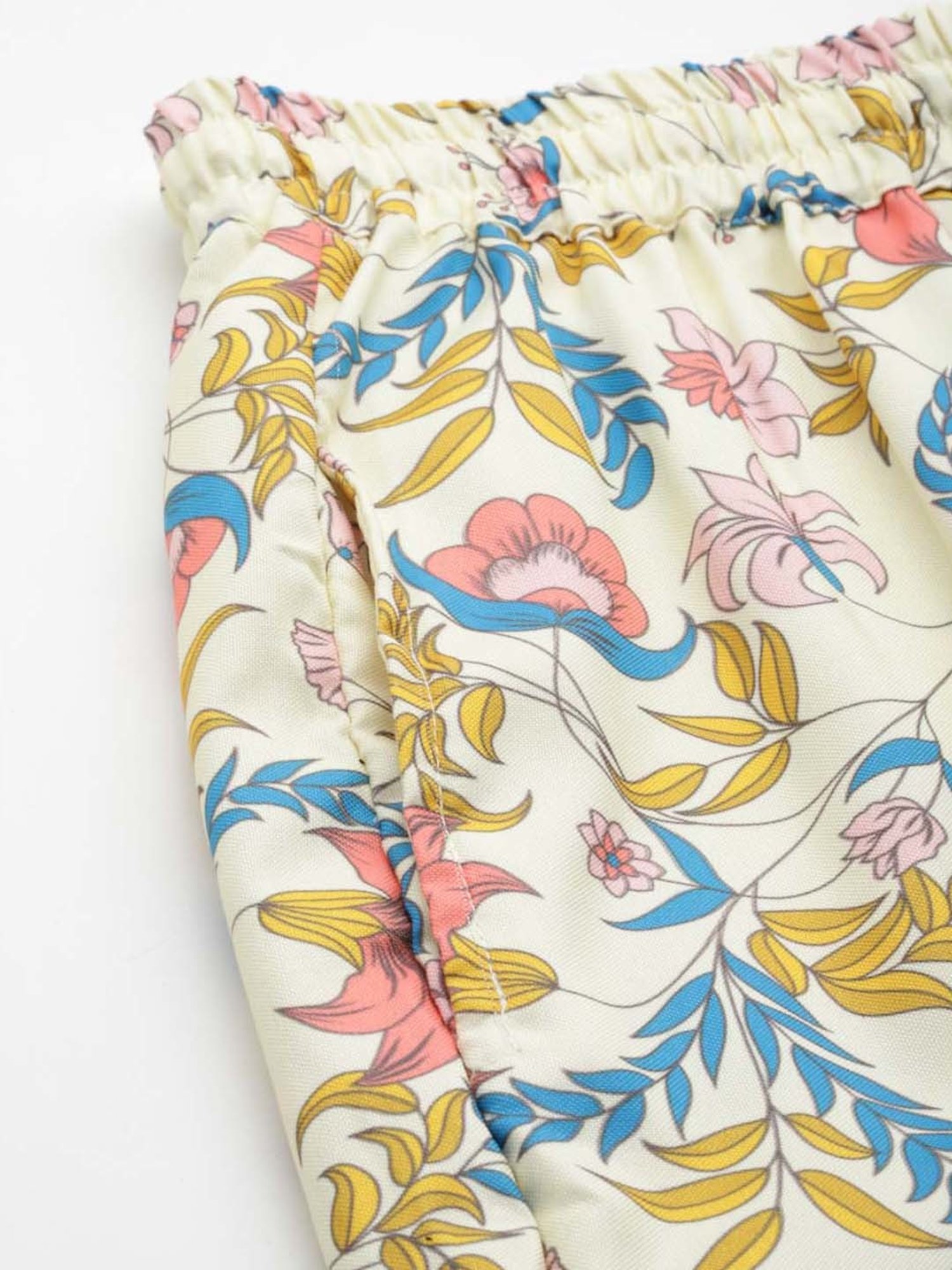 Prakrti Off-White Floral Print Top Pant Set