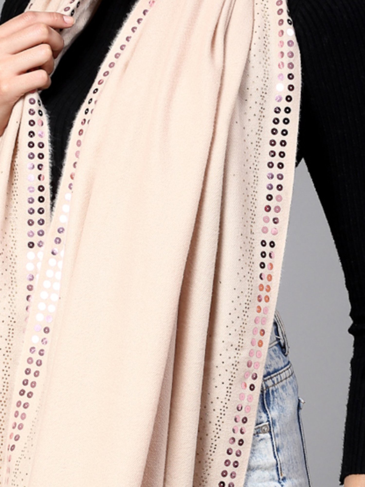 Mafadeny Cream Stole