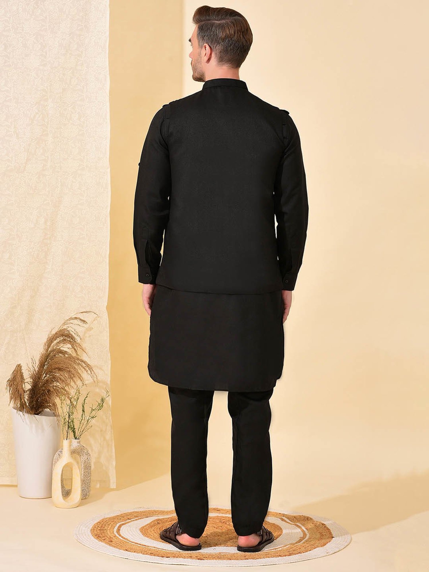 Hangup Black Regular Fit Pathani Kurta & Pyjamas With Nehru Jacket