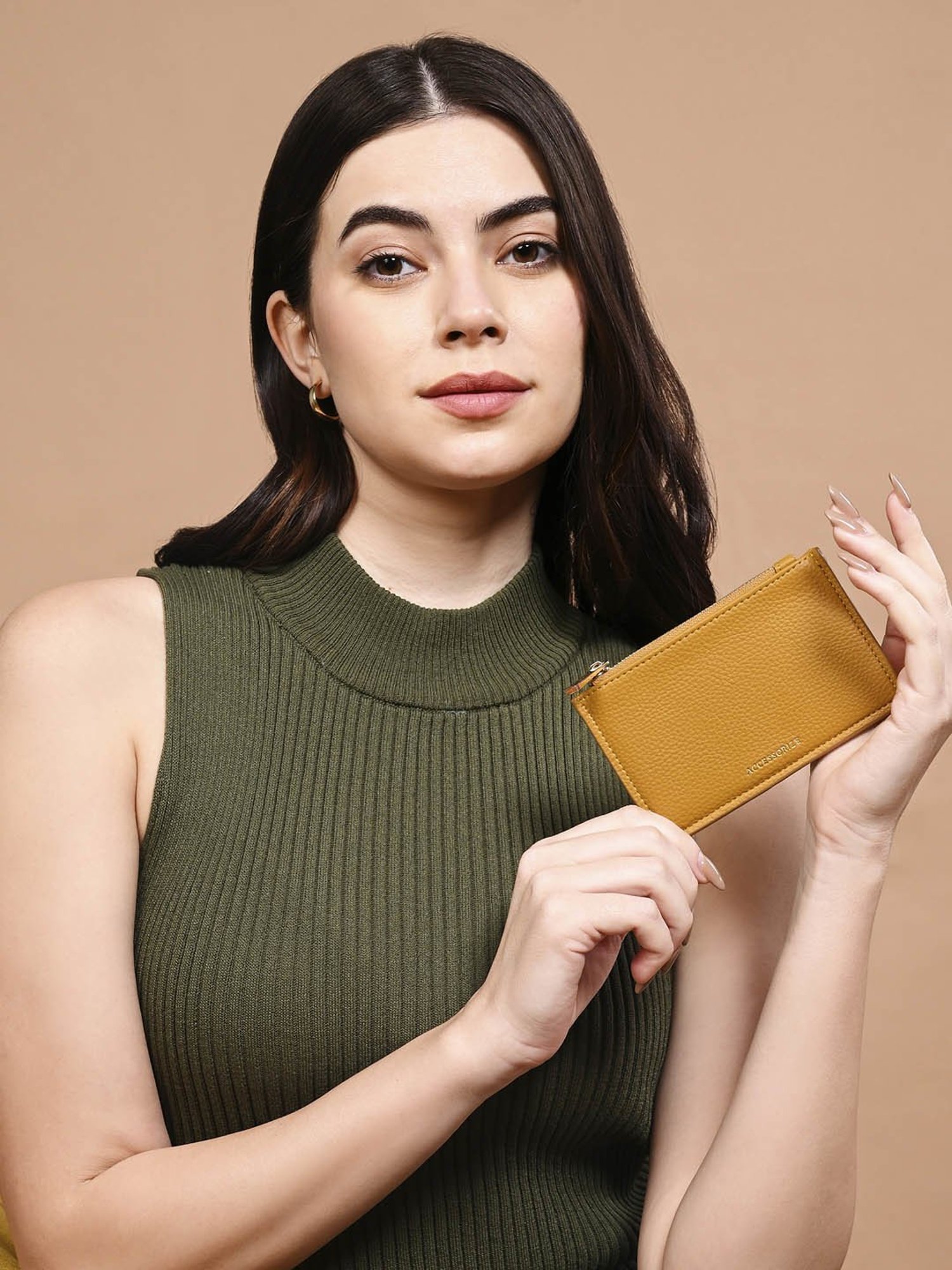 Accessorize London Yellow Textured Card Holder
