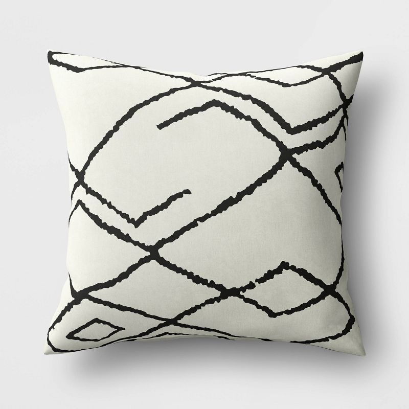 Throw Pillow Vine Diamond Black/White - Project 62™