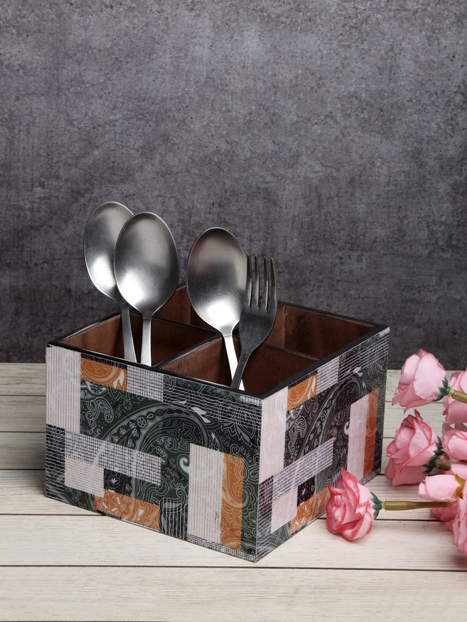 Romee Green Wood Printed Dining Essentials