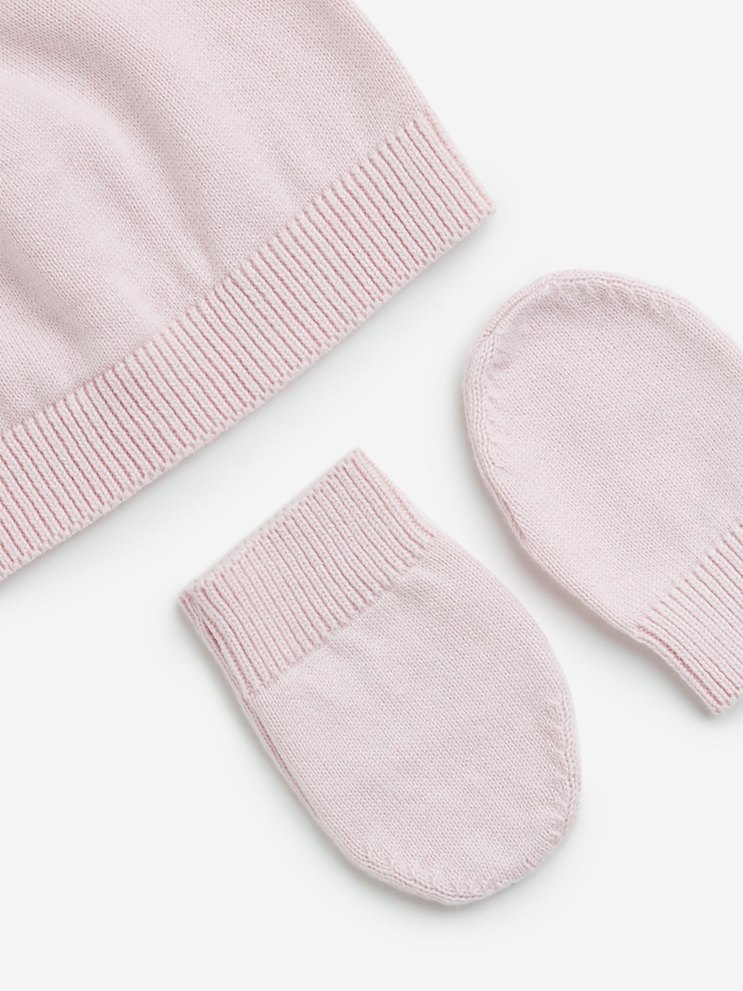 HOP Baby by Westside Pink Cotton Cap with Mittens Set