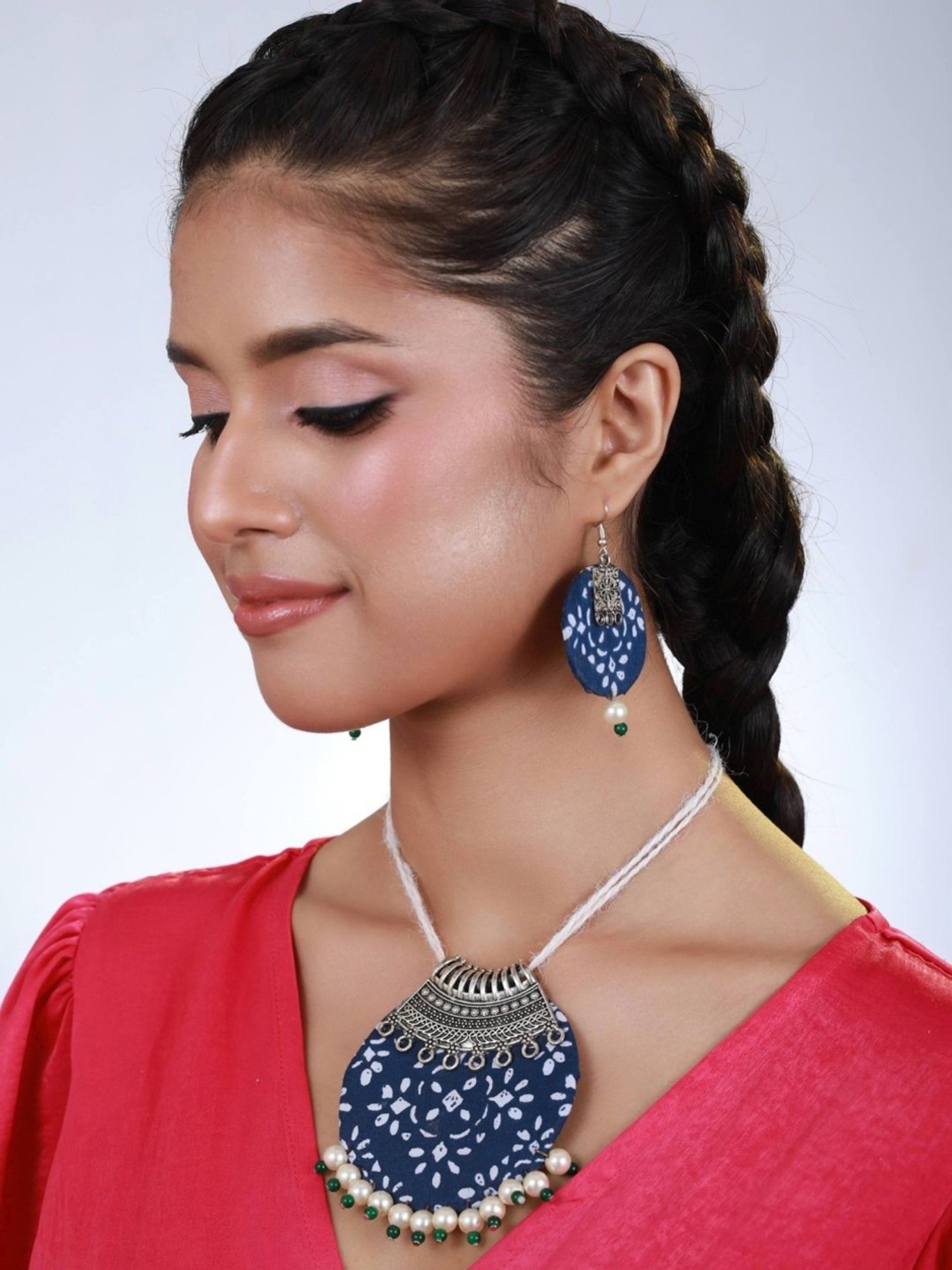 Aatmana Blue & White Fabric Material & Silver Work Necklace Set