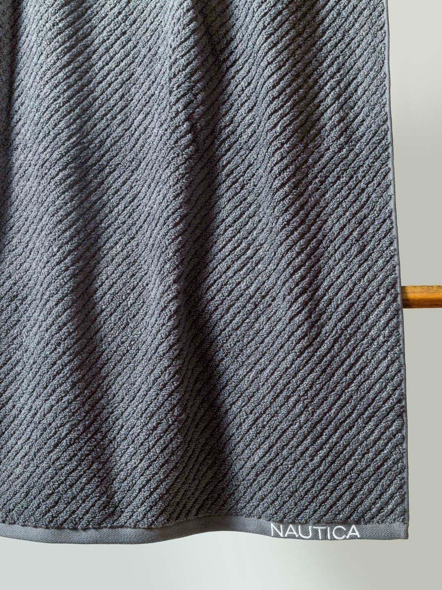 Nautica Cross View Steel Grey & Wheat Cotton 600 GSM Fluffy Zero Twist Bath Towel - Set of 2