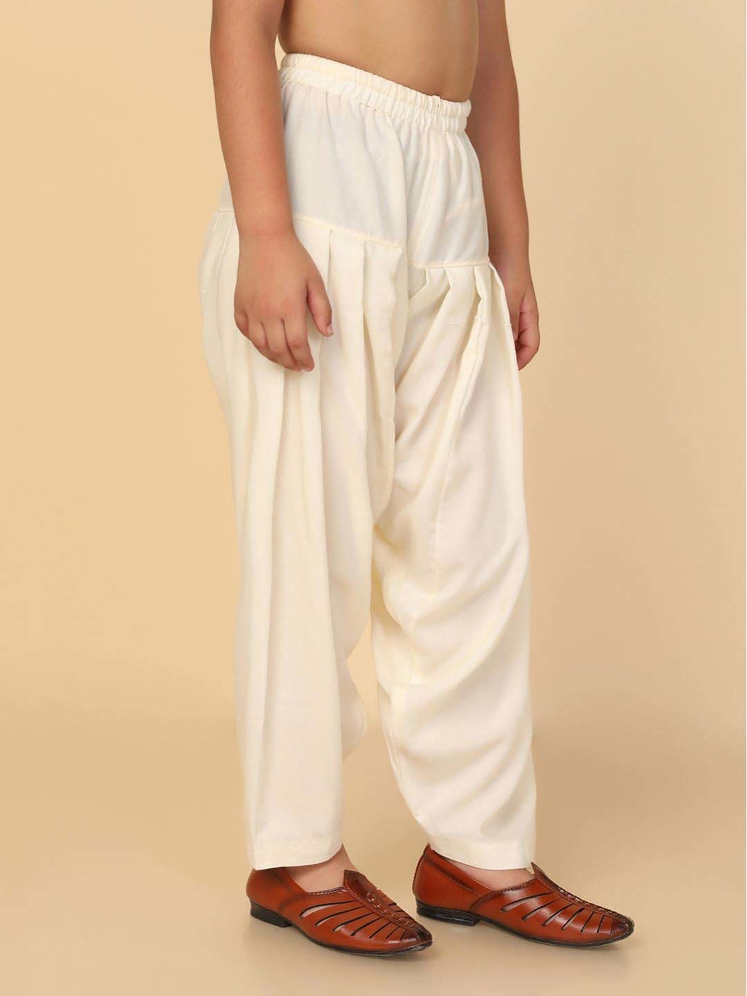 Juniors by Lifestyle Boys Beige Cotton Solid Woven Bottom