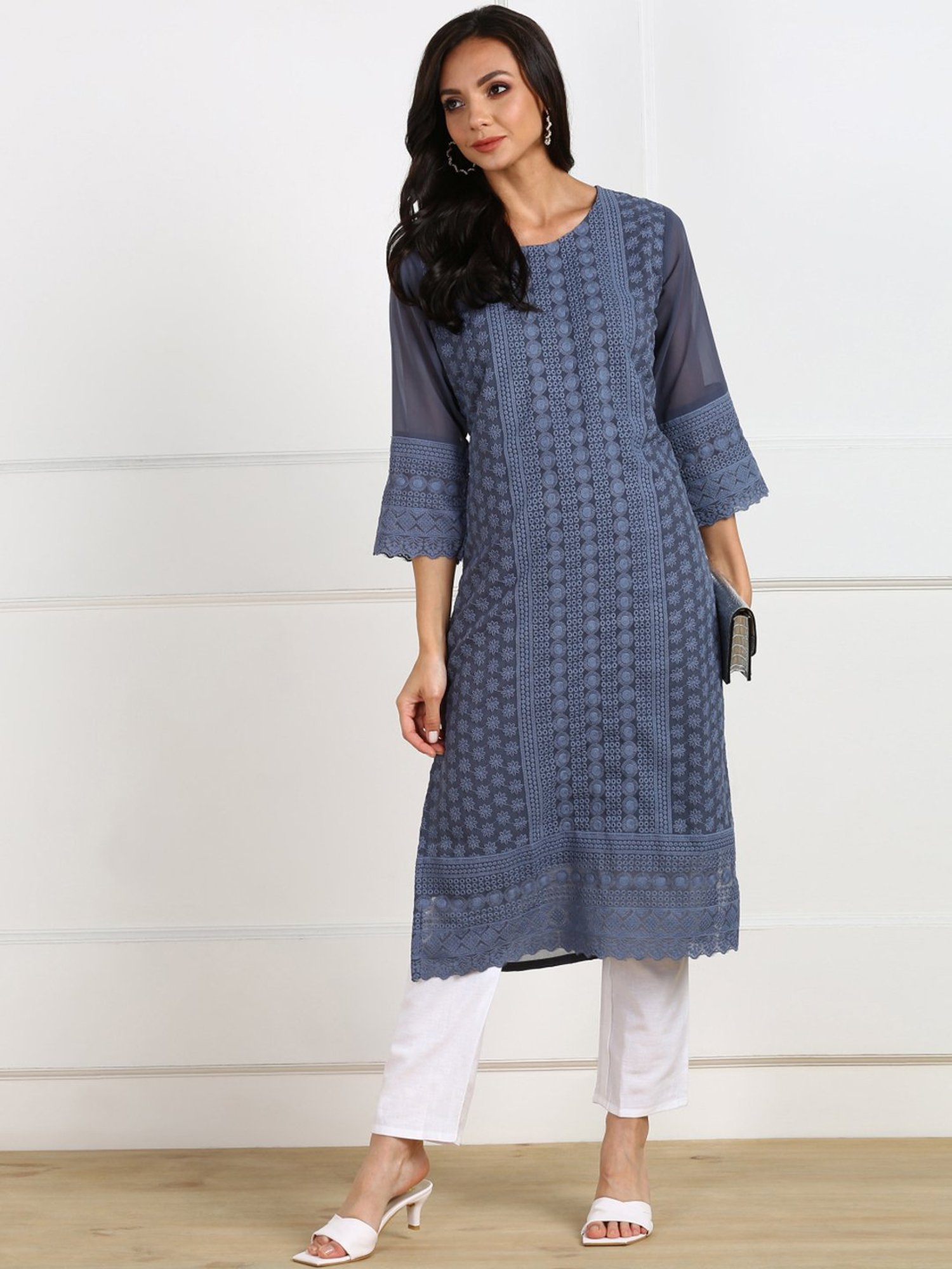 SWAGG INDIA Grey Embroidered Straight Kurta