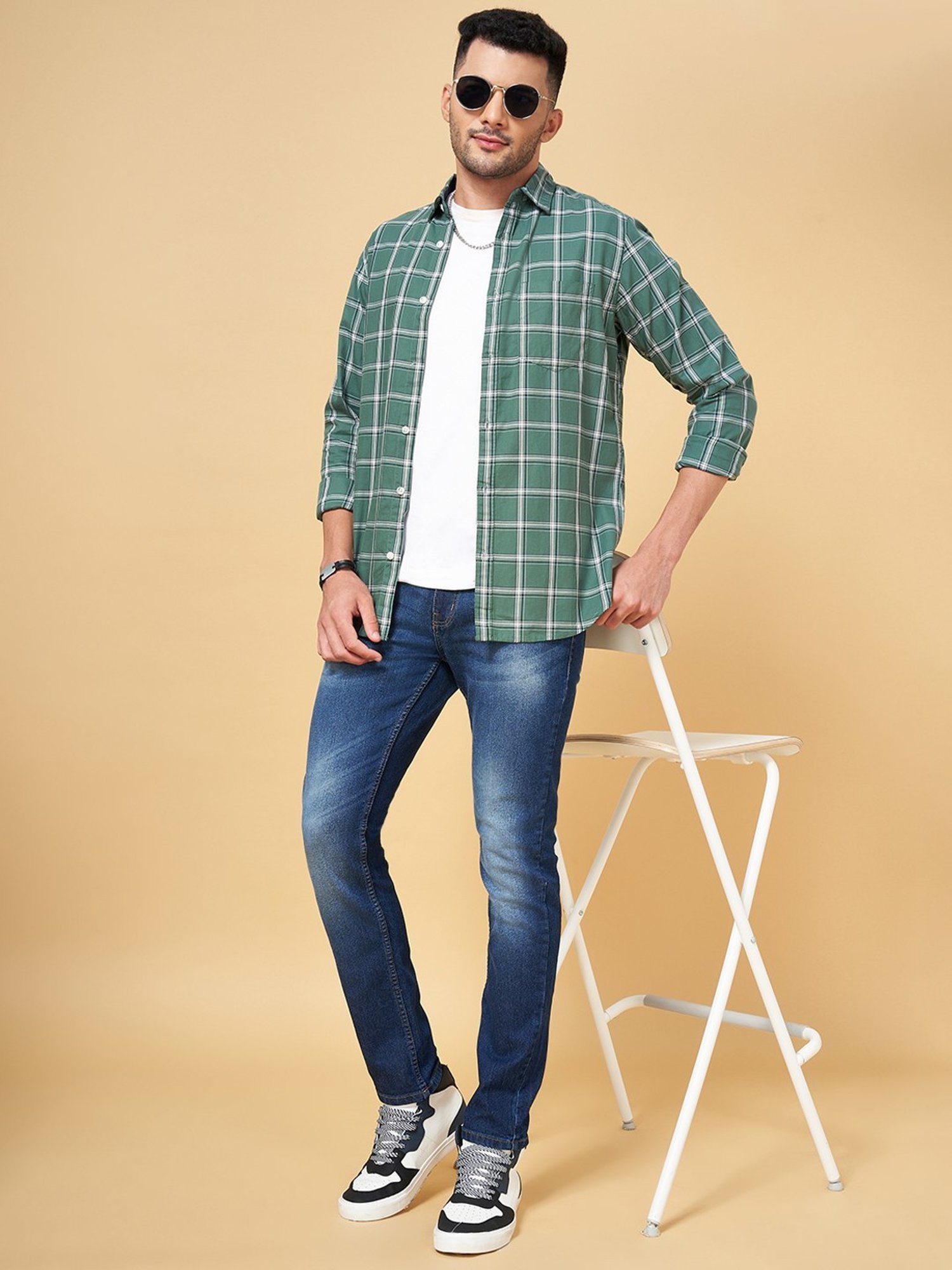 YU by Pantaloons Dark Green Cotton Slim Fit Checks Shirt