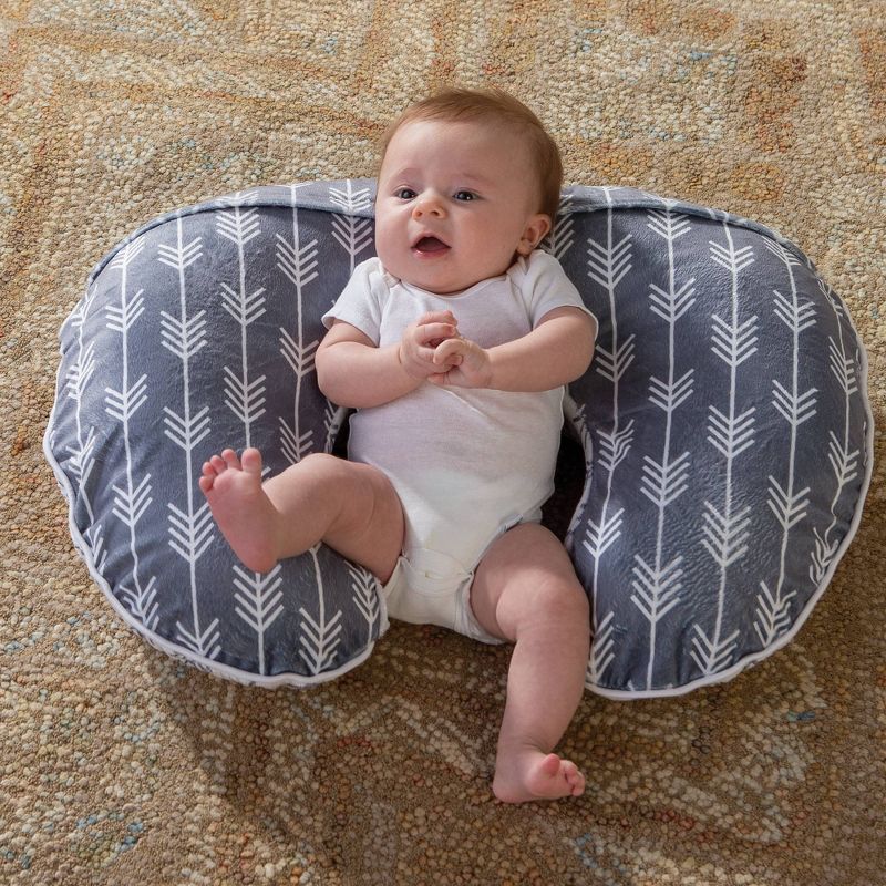 Boppy Boutique Nursing Pillow Cover - Gray Arrows