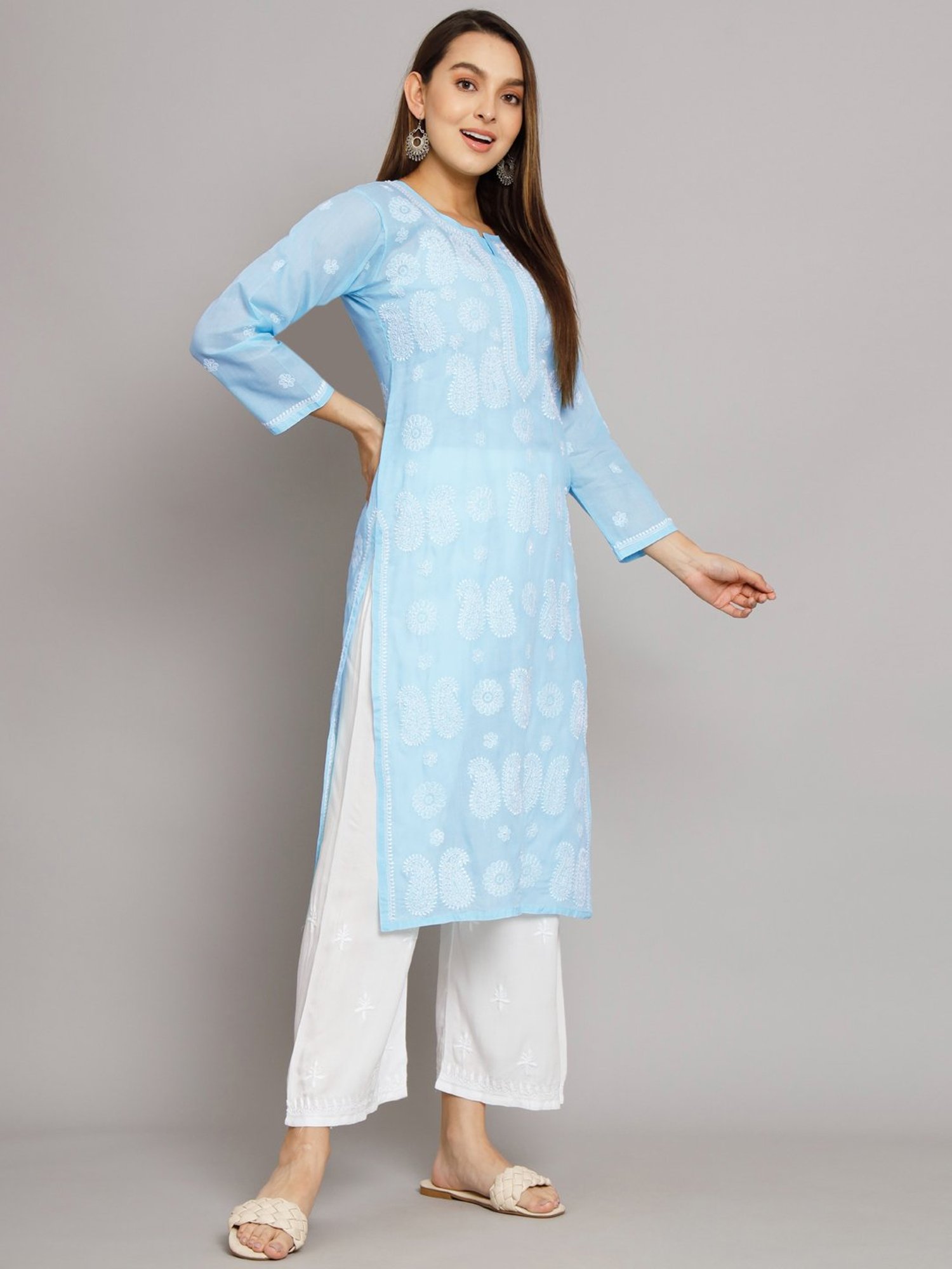 PARAMOUNT CHIKAN Sky Blue Cotton Chikankari Straight Kurta