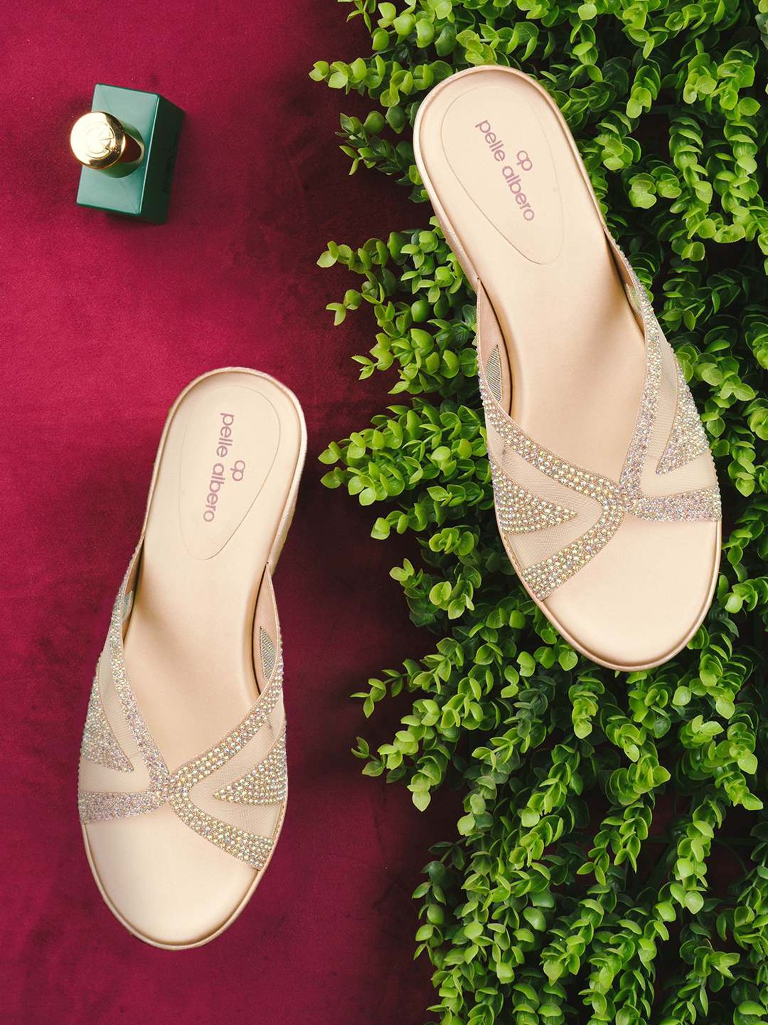 Pelle Albero Women's Gold Ethnic Wedges