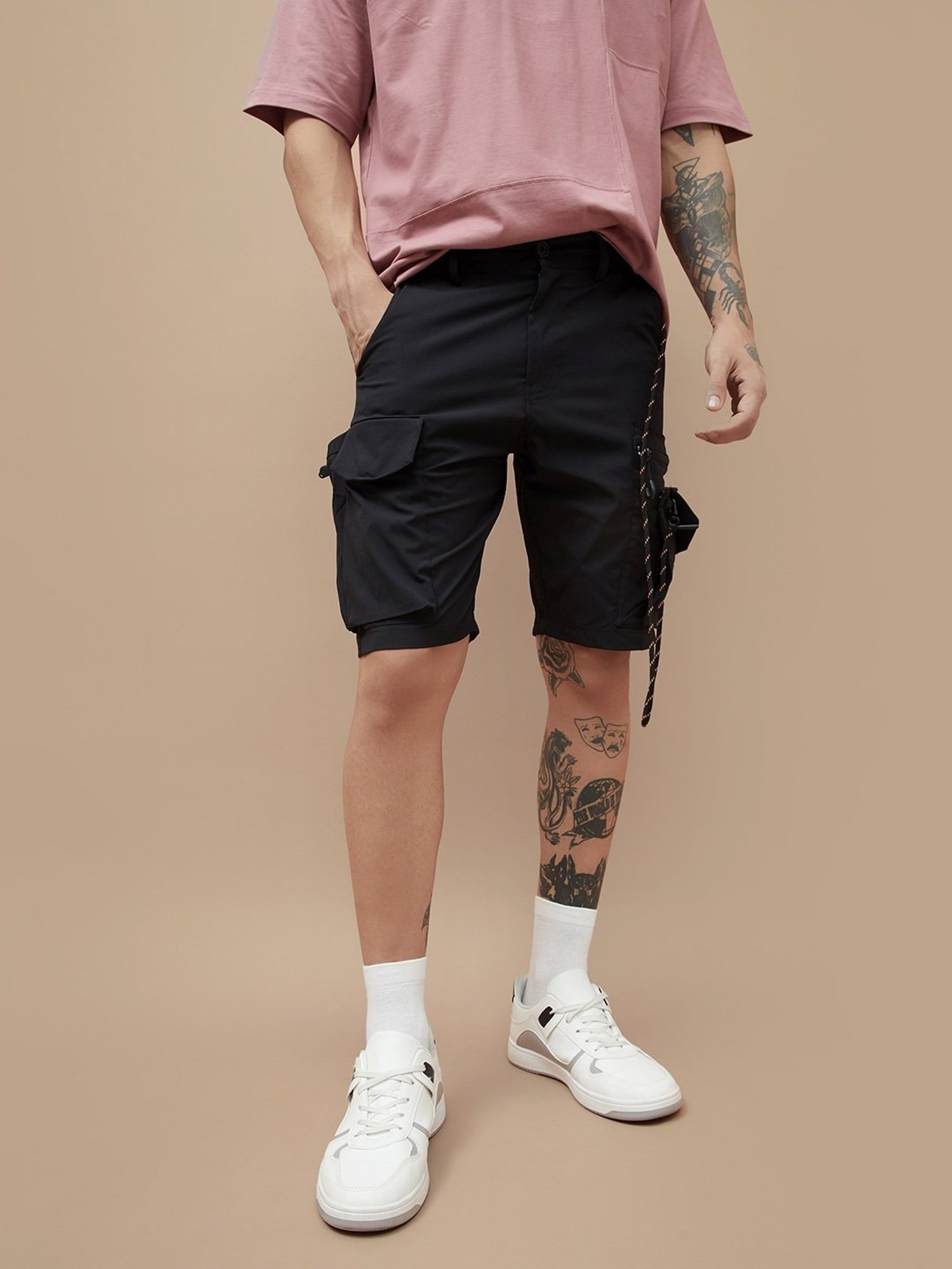 Bossini Black Regular Fit Cargo Shorts