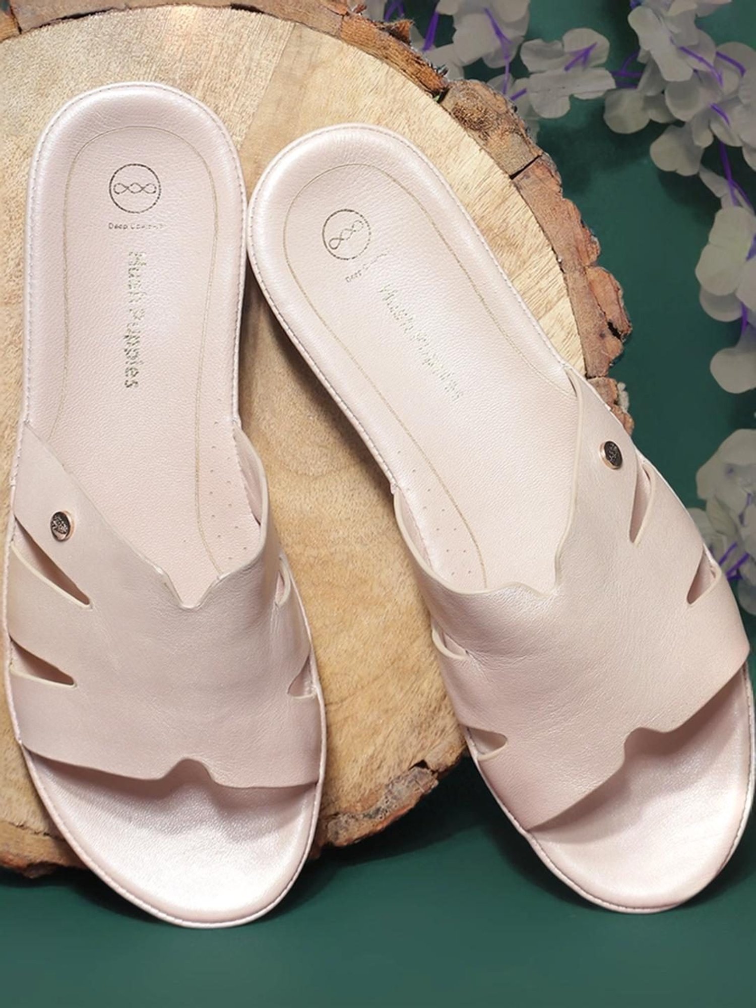 Hush Puppies by Bata Women's CANNA NEW Nude Casual Sandals