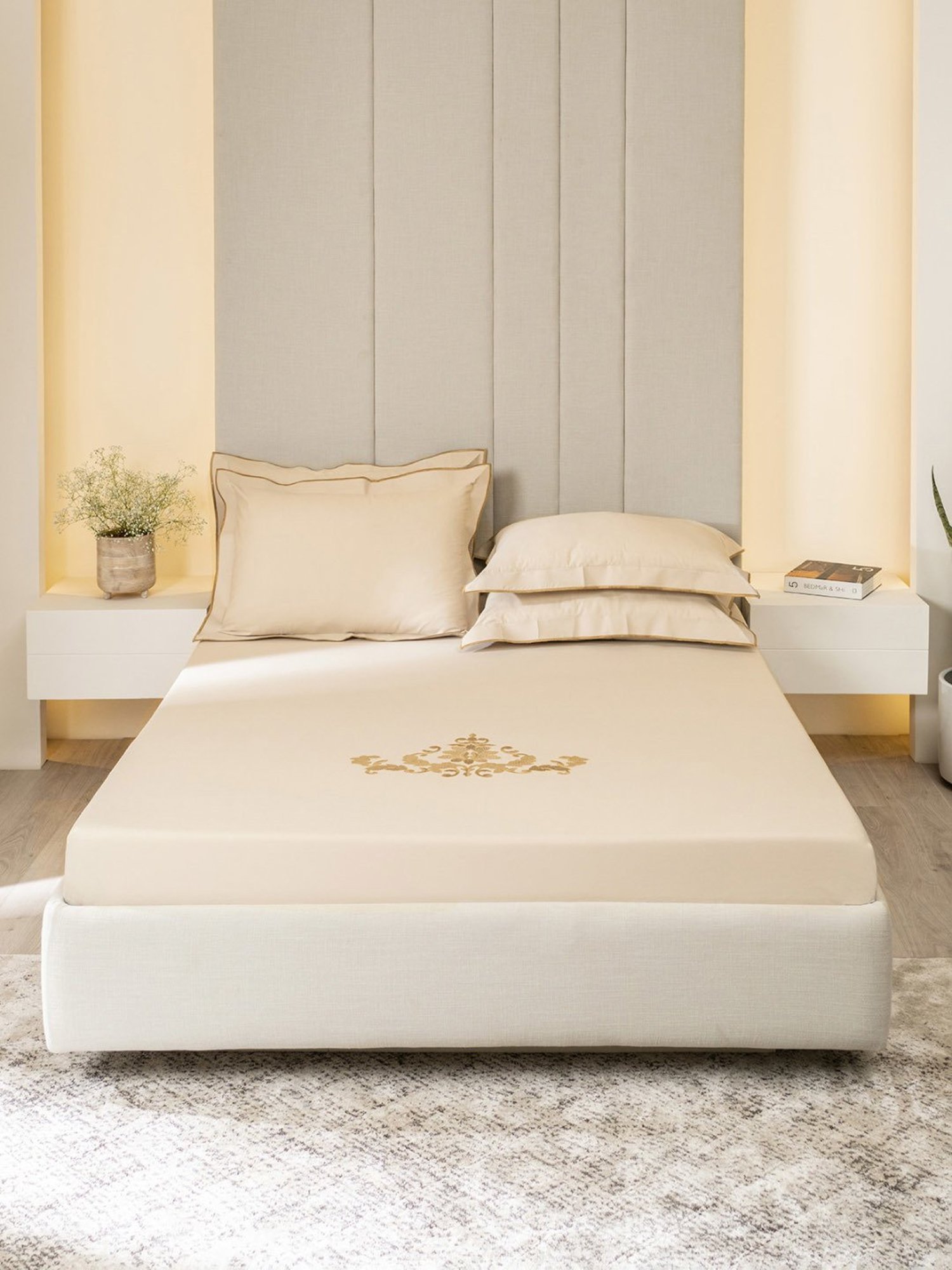 DDECOR Live beautiful Embroidery Moonbeam Beige 180 TC Cotton King Bedsheet with 2 Pillow Covers