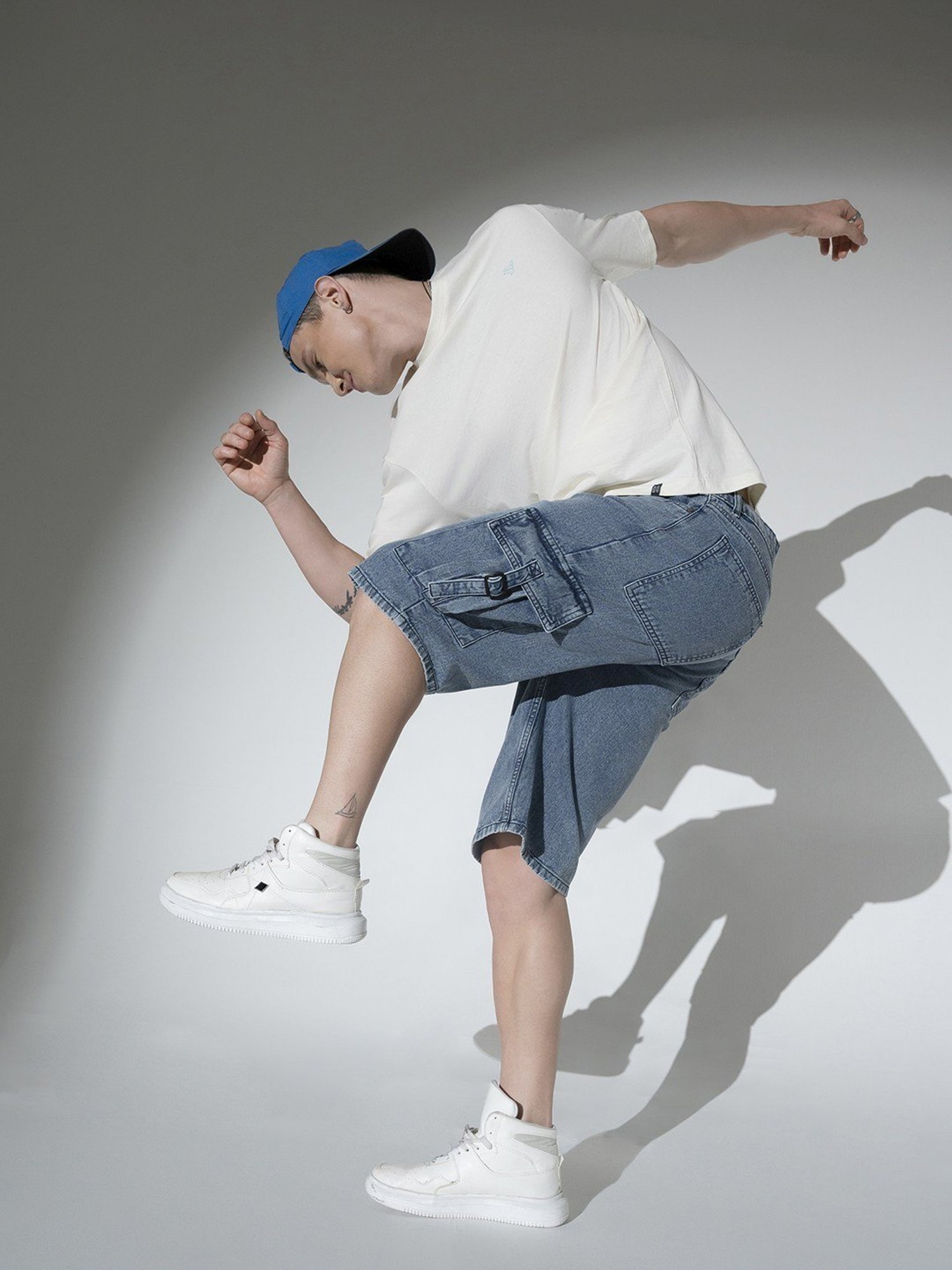 Hubberholme Blue Loose Fit Cargo Shorts