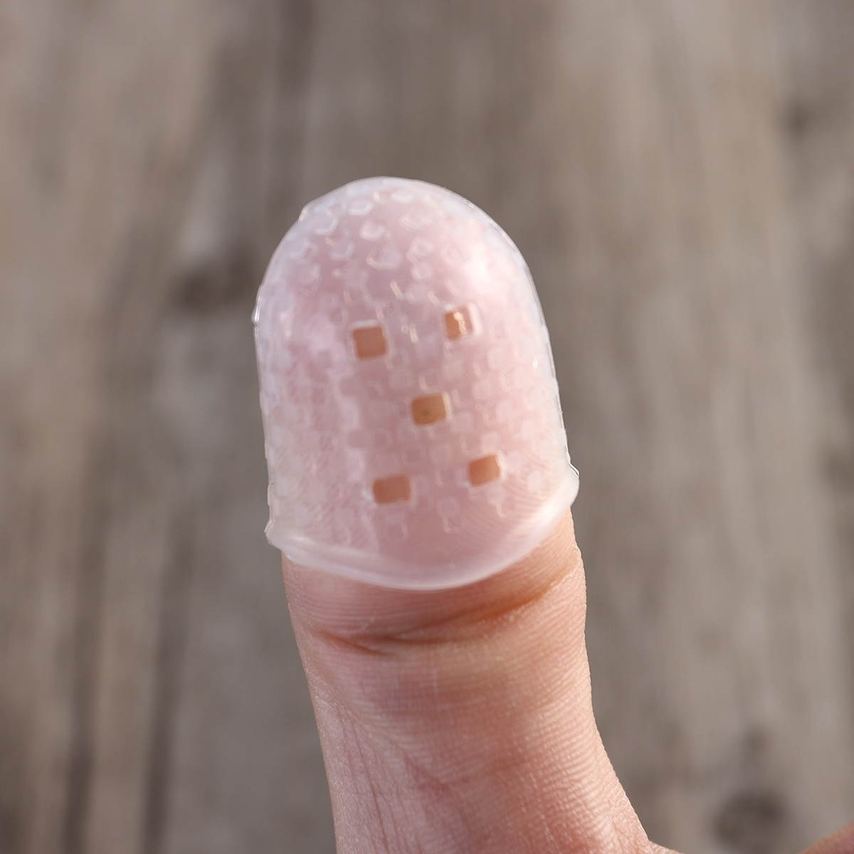 15pcs Guitar Fingertip Protectors Silicone Finger Guards for Ukulele Electric Guitar 5 Sizes (Transparent Color)